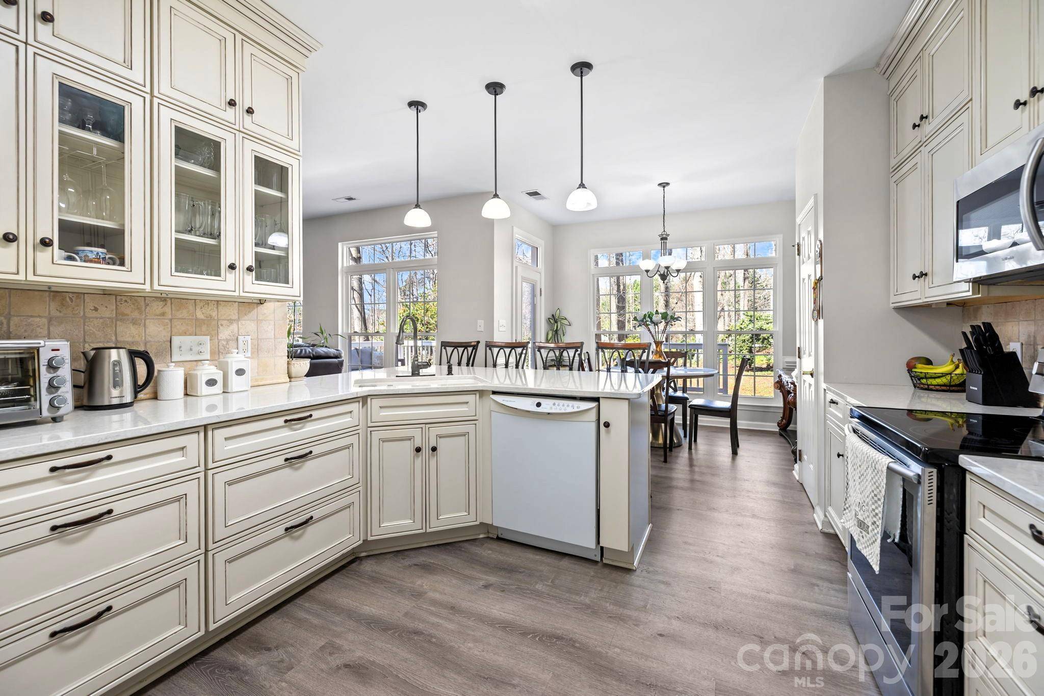 13702 Chambray LN, Charlotte, NC 28278