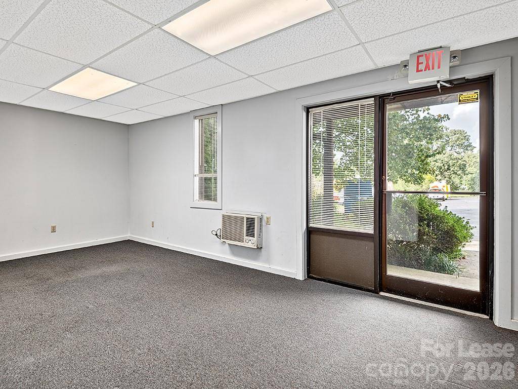 141 Glenn Bridge RD, Arden, NC 28704