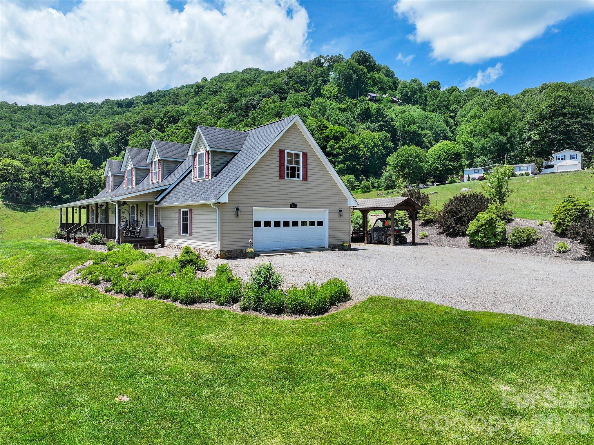 371 Ned Cove RD, Waynesville, NC 28785