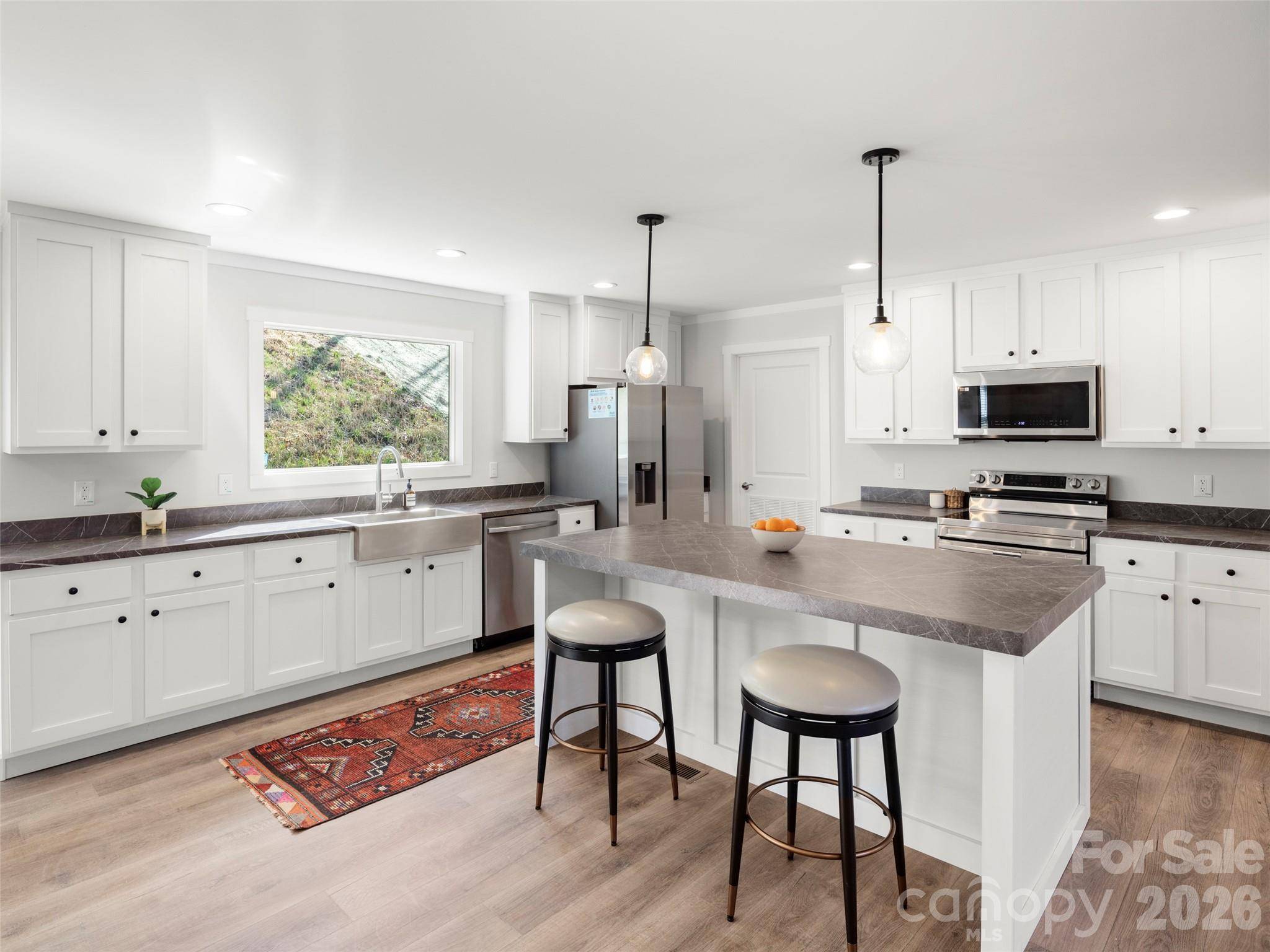 502 & 512 Hutch Mountain RD, Fletcher, NC 28732
