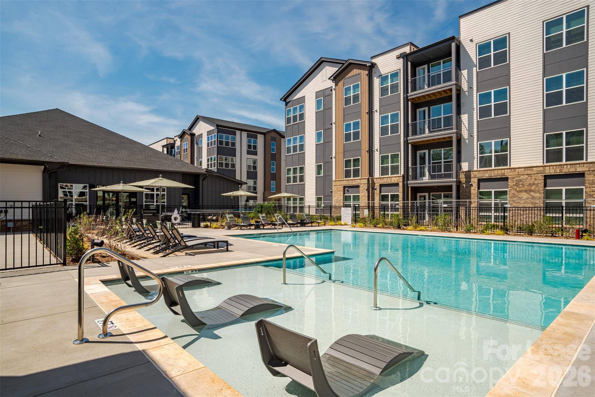 925 W Mallard Creek Church RD #S1, Charlotte, NC 28262