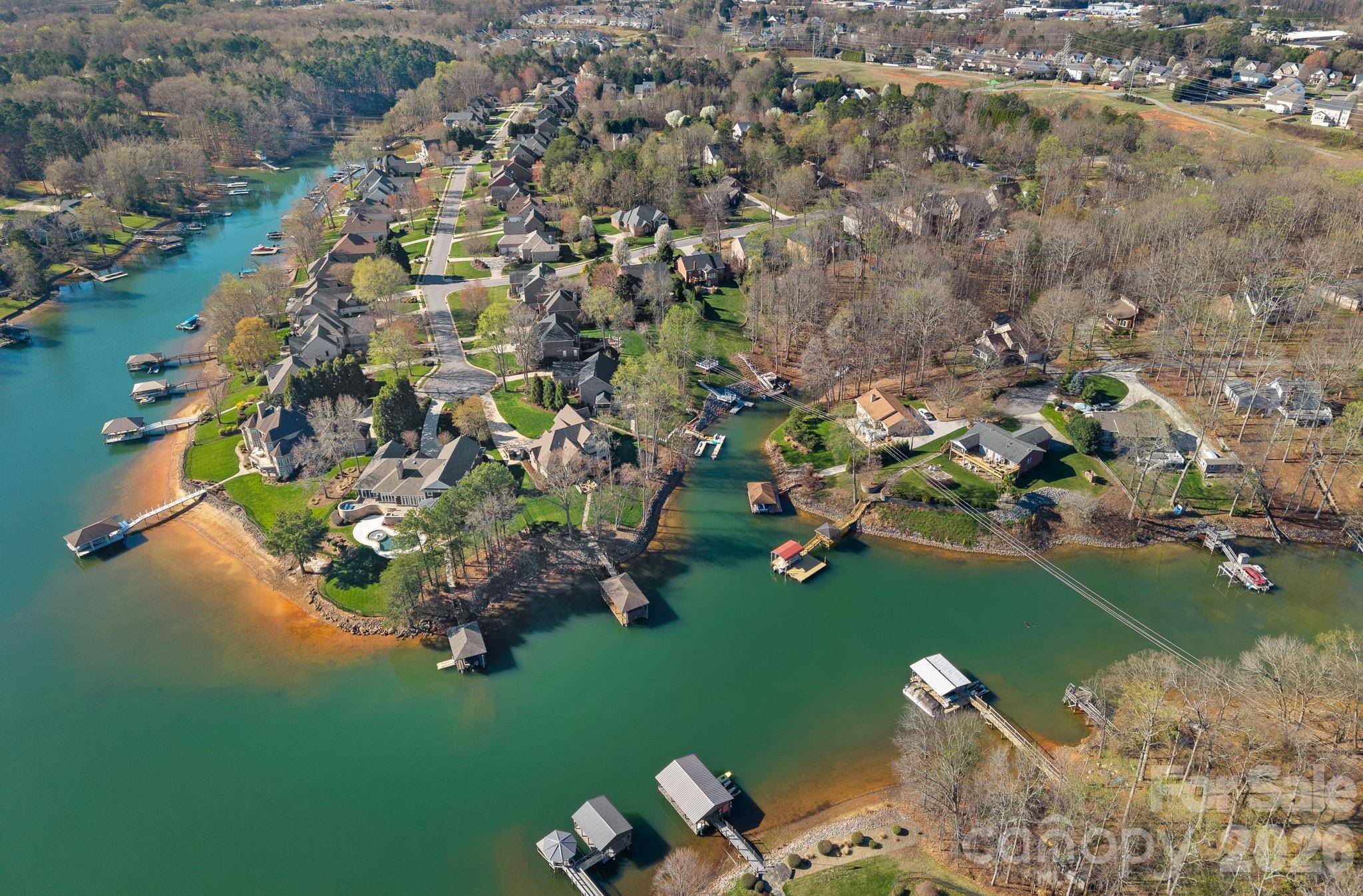 2474 Green Point LN, Denver, NC 28037