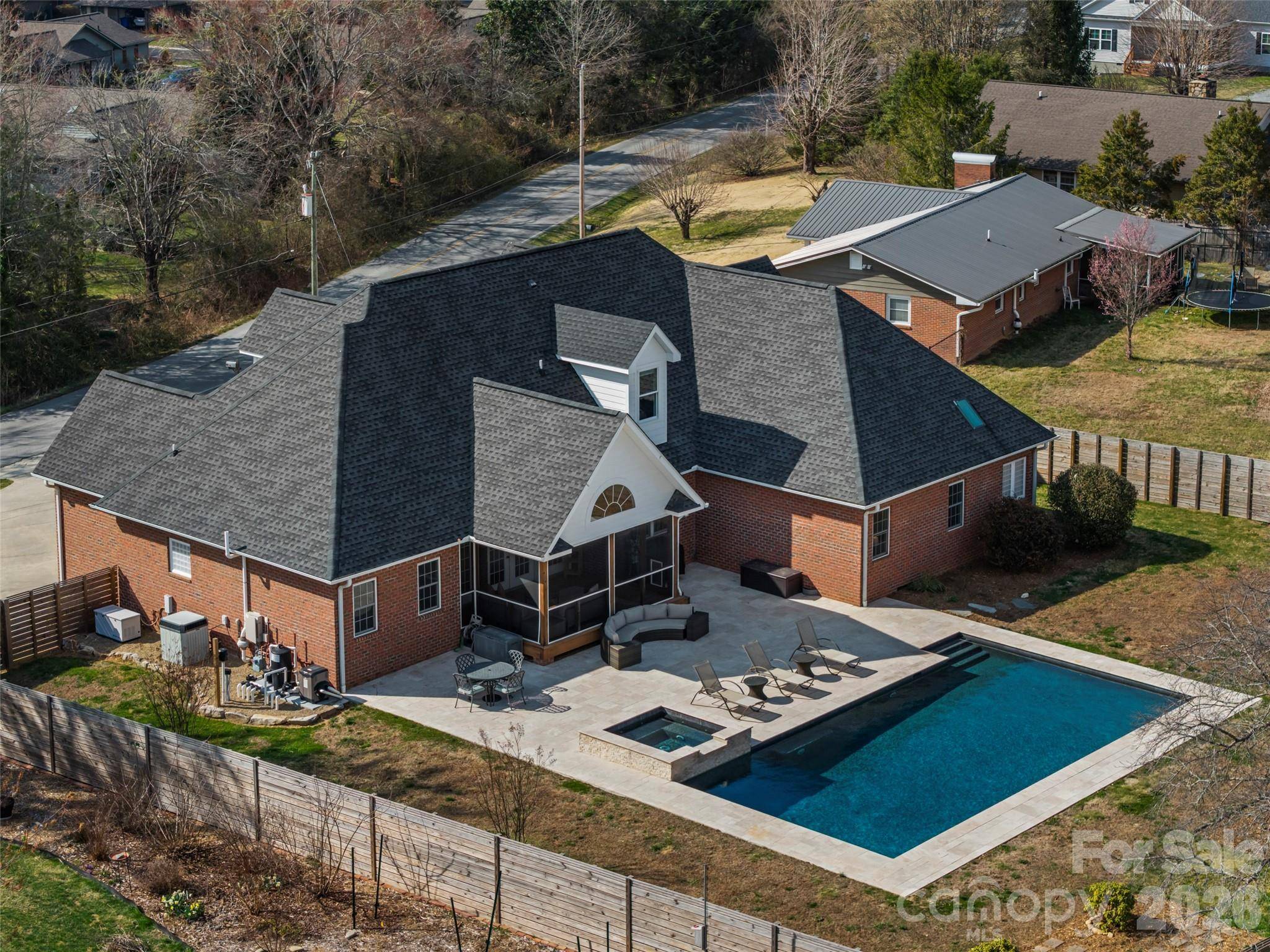 719 Neely RD, Brevard, NC 28712