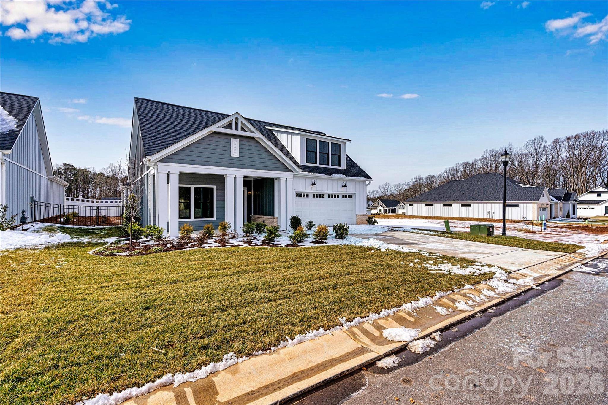 169 Alenda Lux CIR, Mooresville, NC 28115