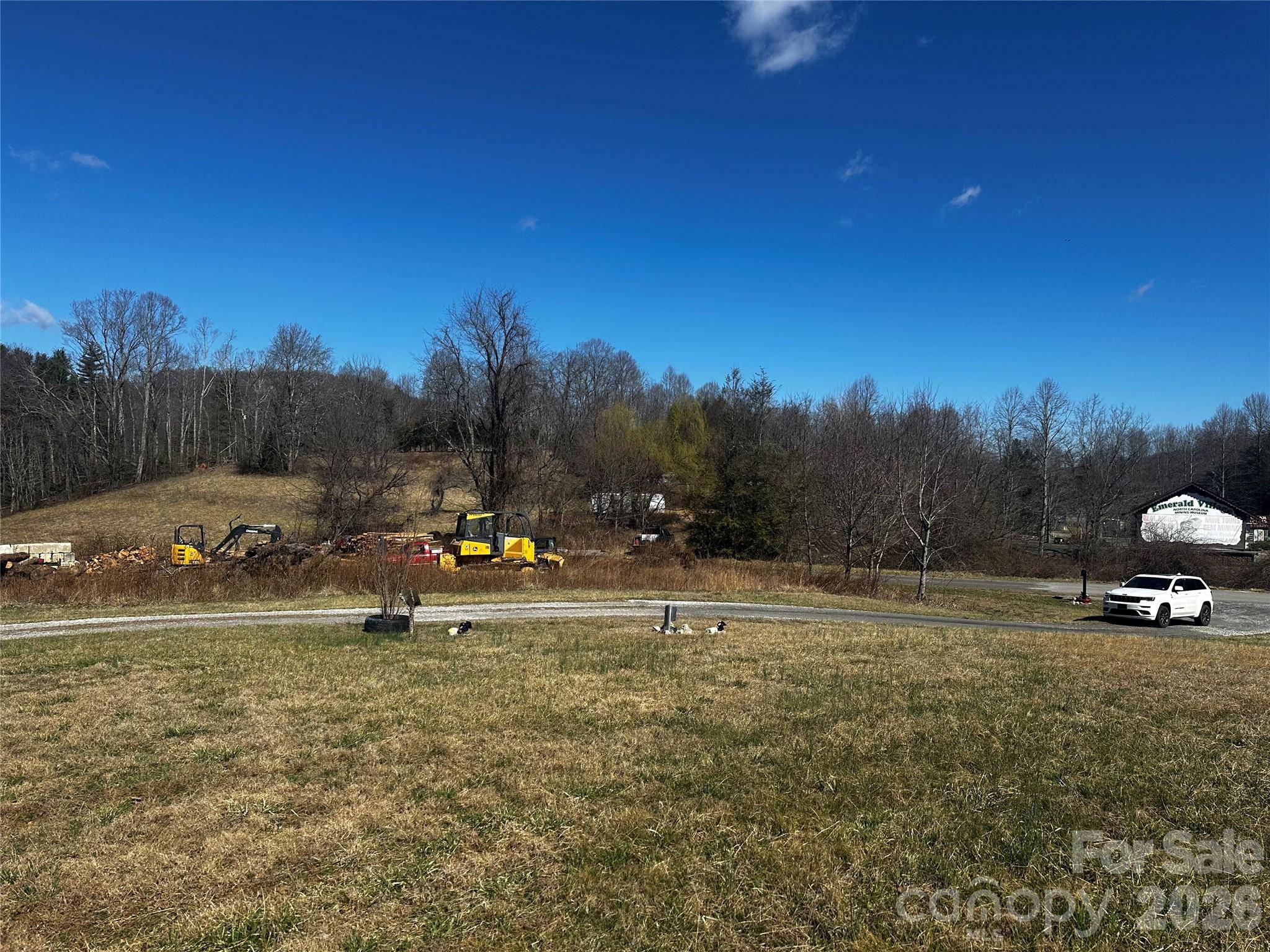 400 Old Dula RD, Spruce Pine, NC 28777