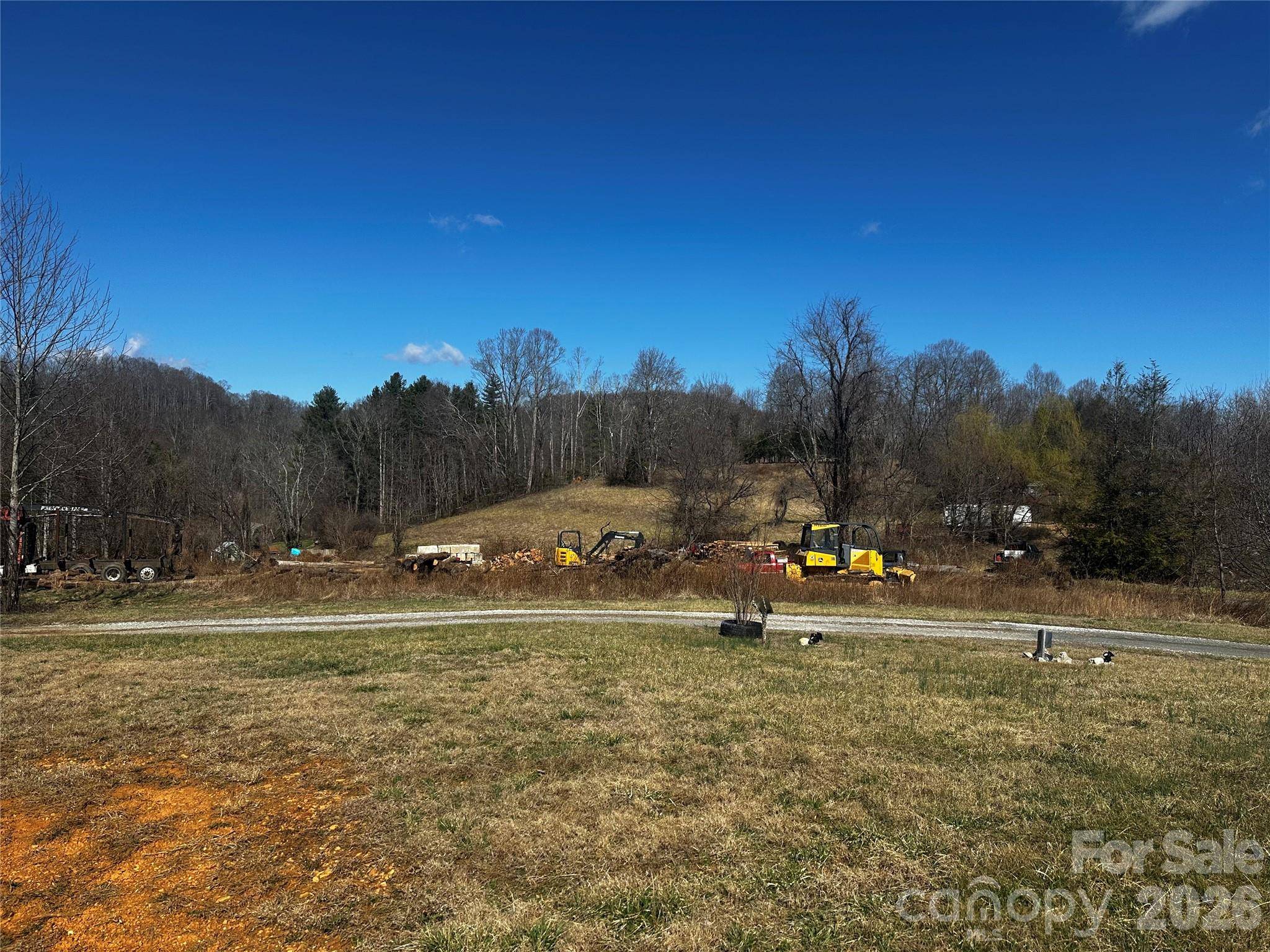 400 Old Dula RD, Spruce Pine, NC 28777
