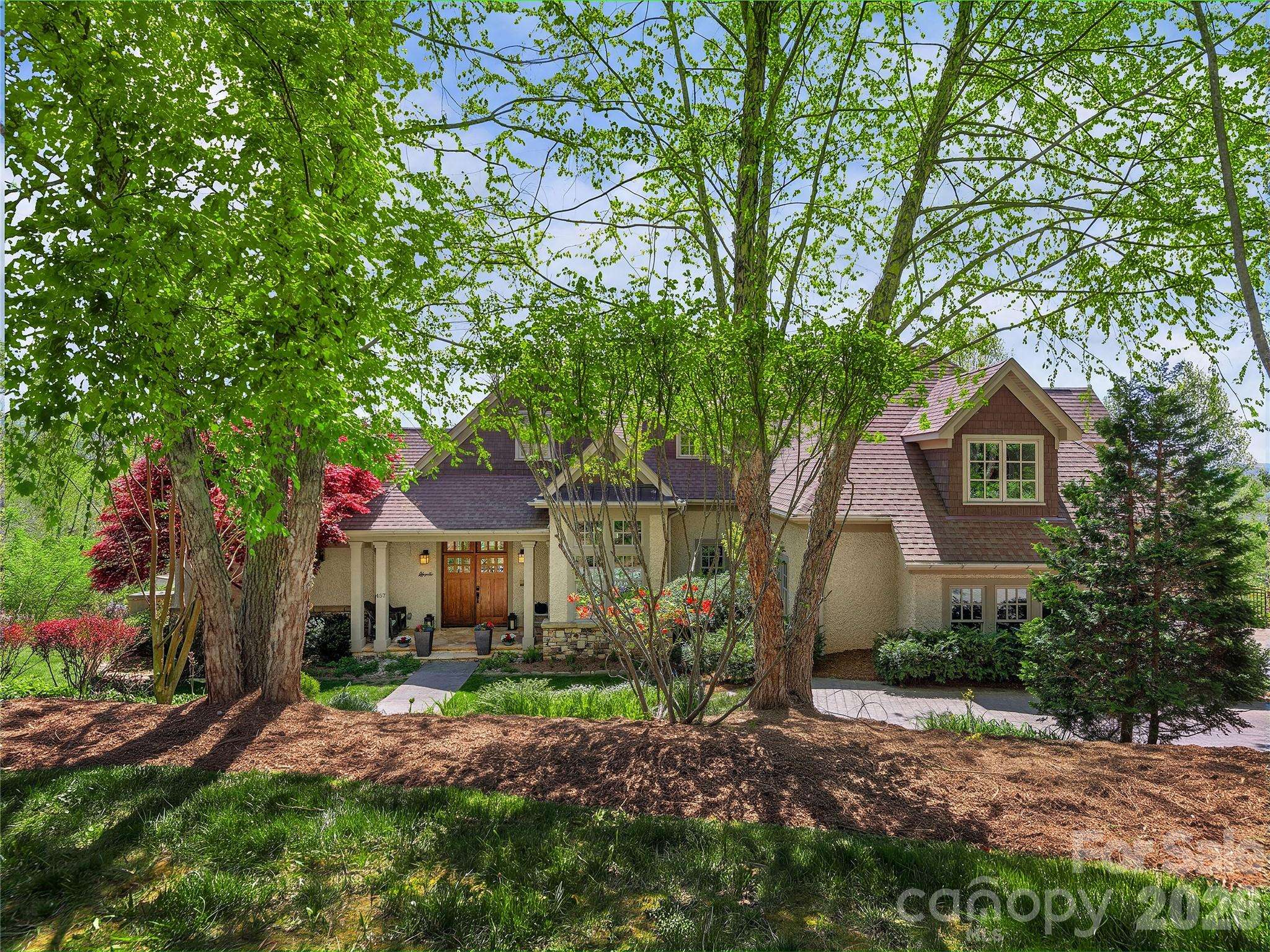 457 Coopers Hawk DR, Asheville, NC 28803