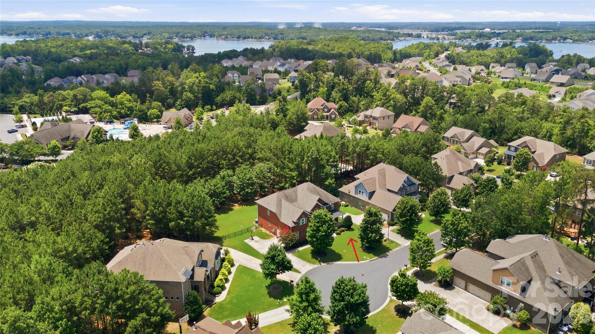 16518 Governors Club CT, Charlotte, NC 28278