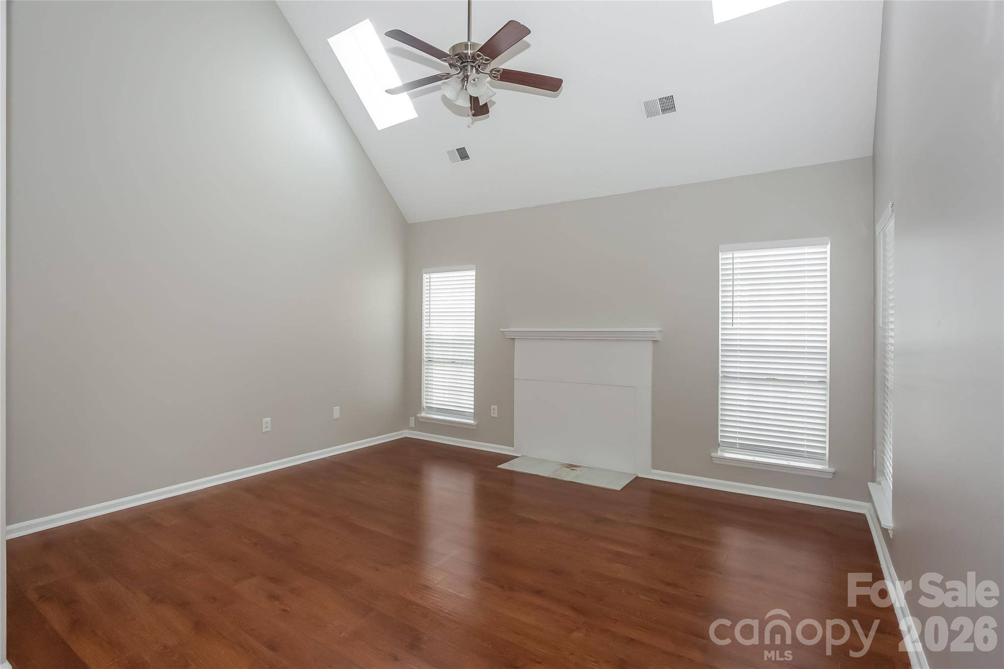 7300 Reynard LN, Charlotte, NC 28215