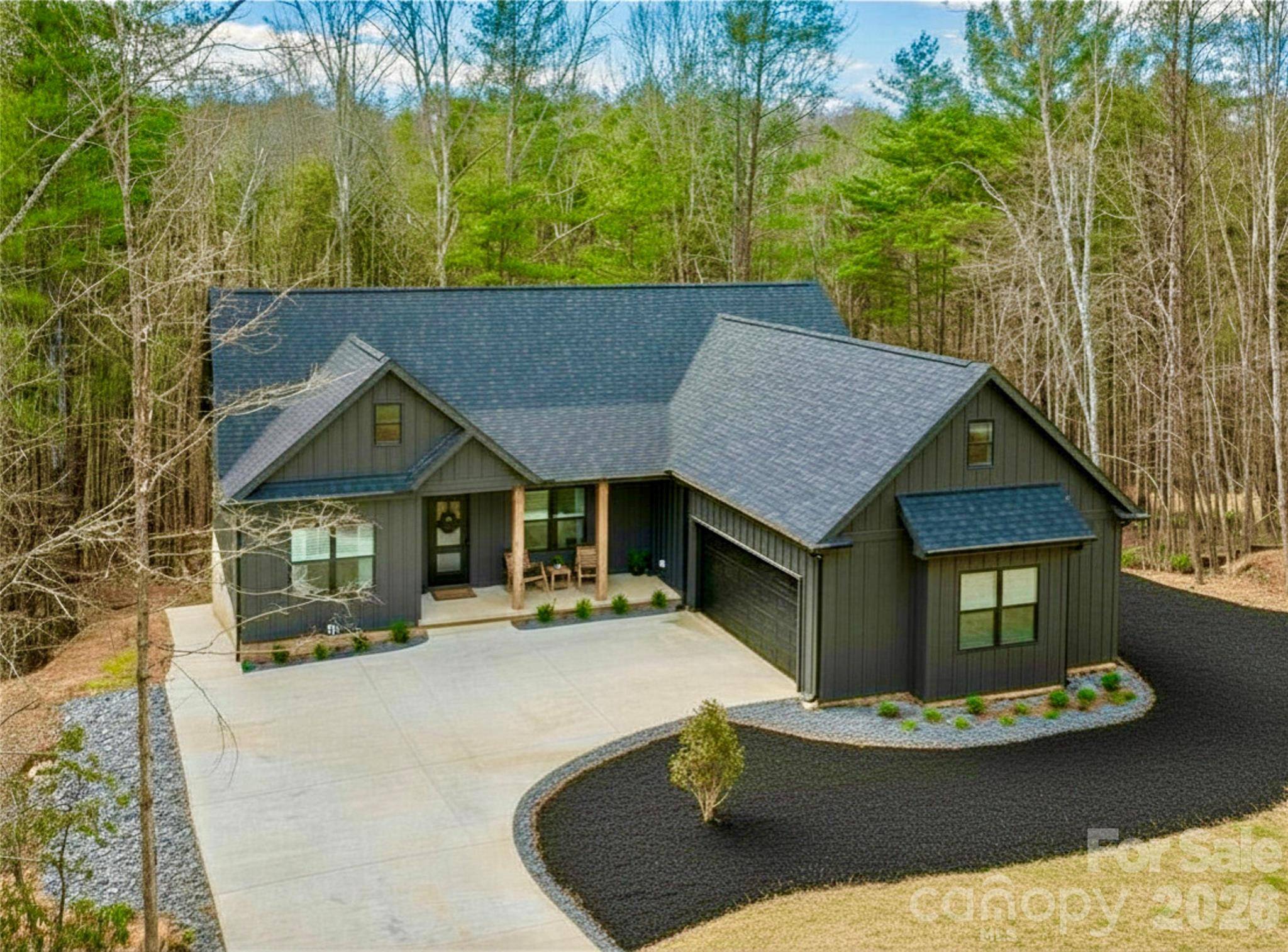 4374 Poplar Bluff DR, Lenoir, NC 28645