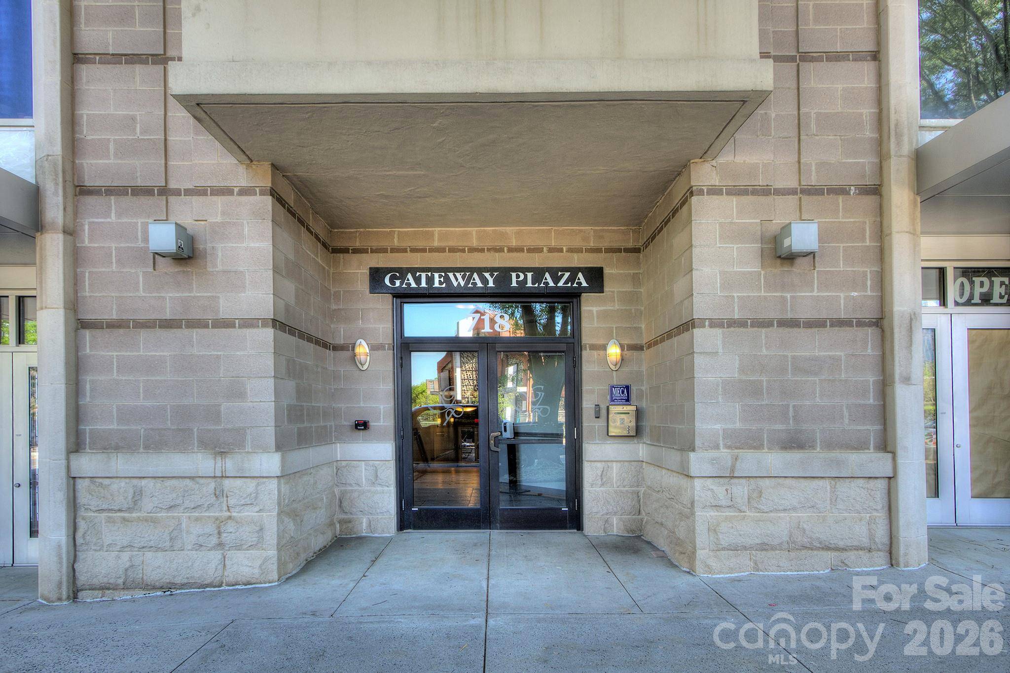 718 W Trade ST #604, Charlotte, NC 28202