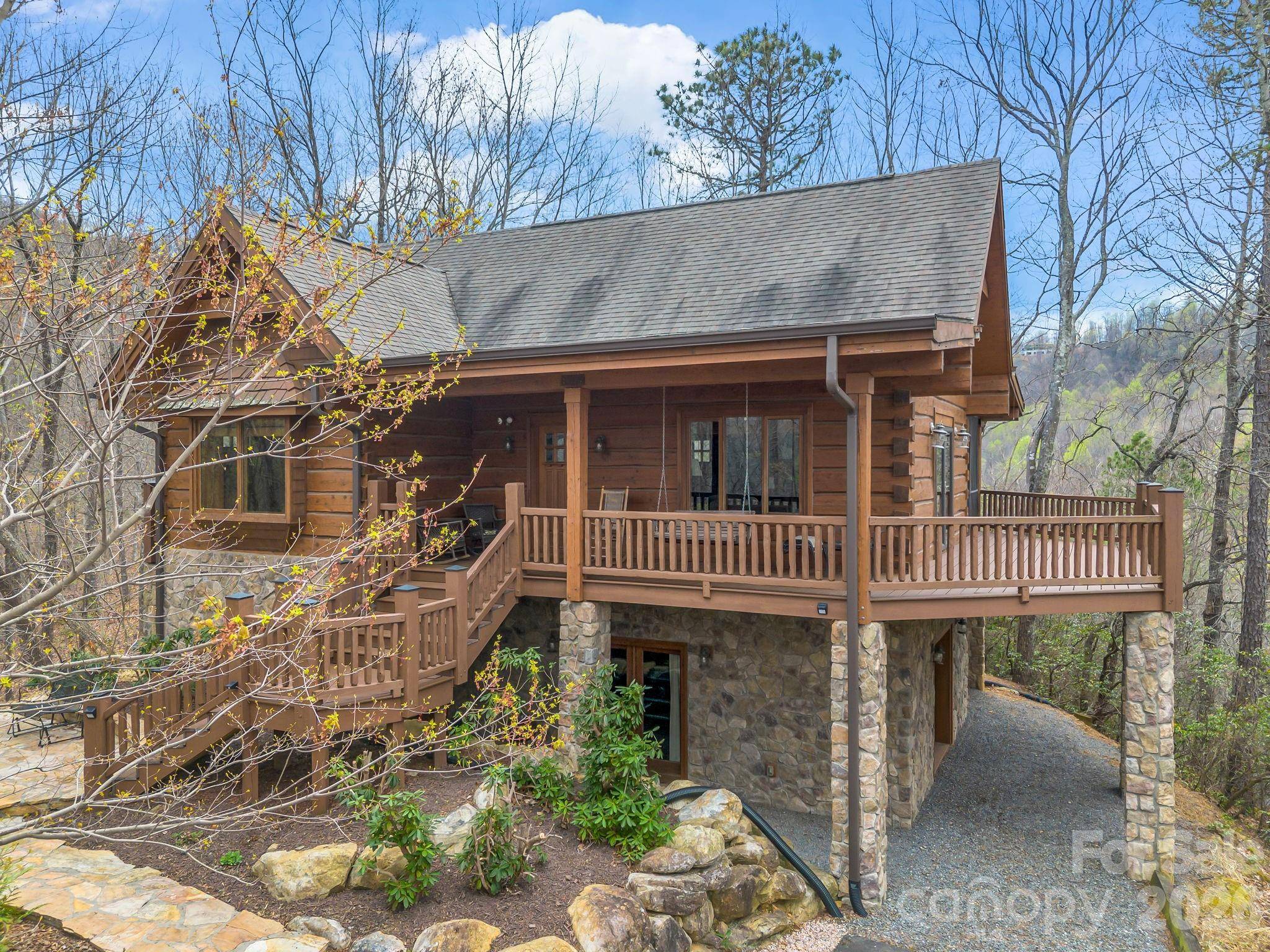 294 Verbena DR, Black Mountain, NC 28711