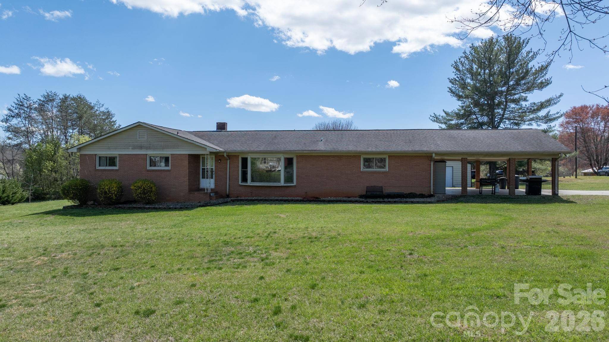 103 Hamp ST, Morganton, NC 28655