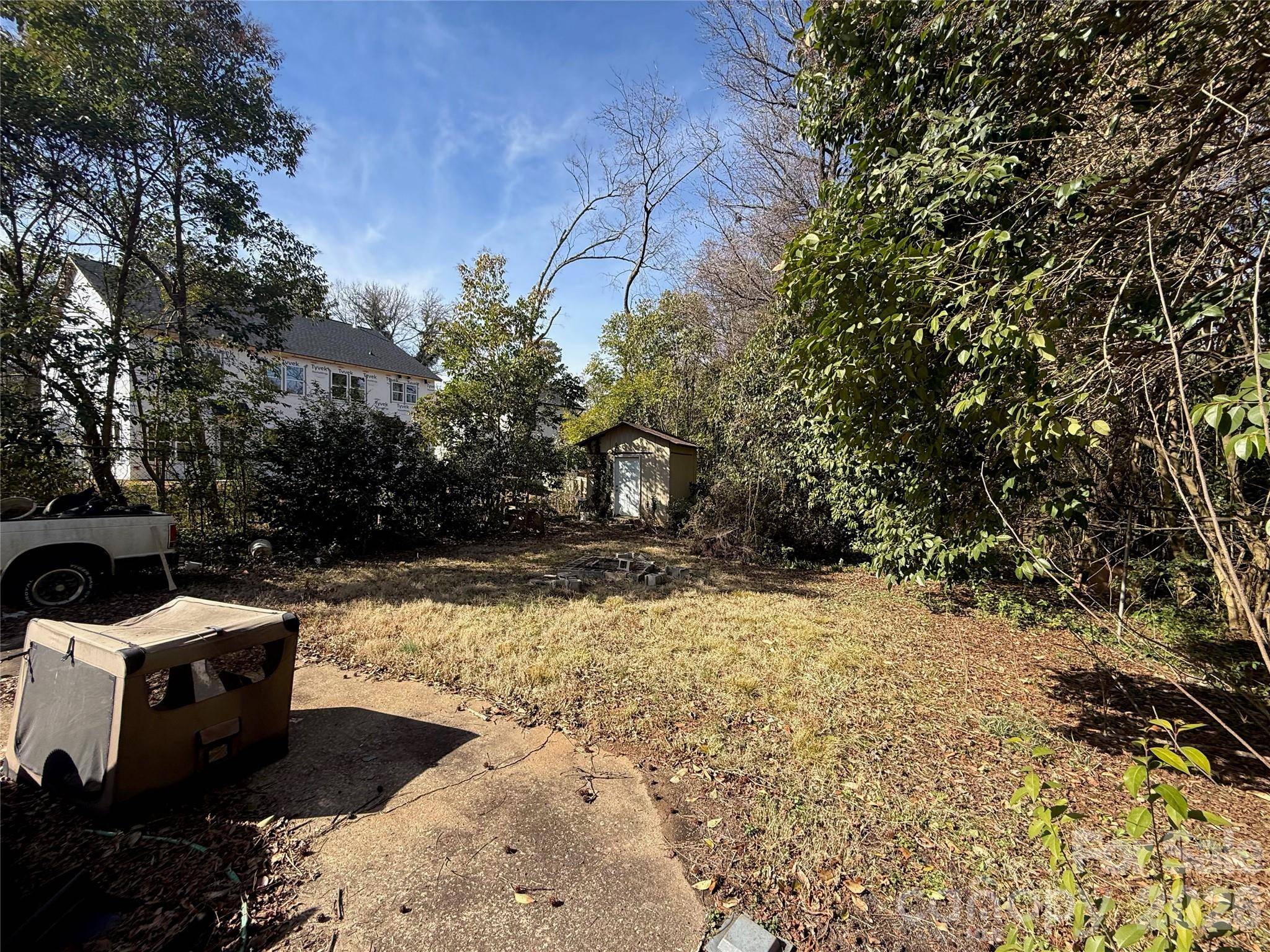 4215 Dinglewood AVE, Charlotte, NC 28205