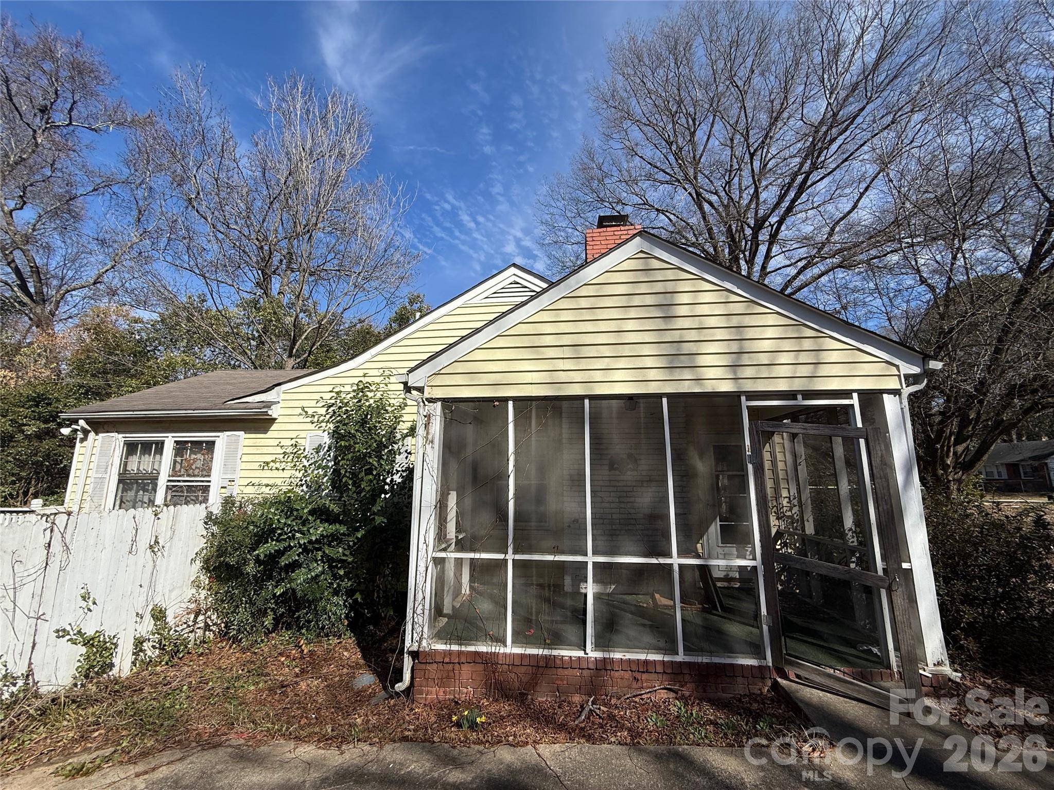 4215 Dinglewood AVE, Charlotte, NC 28205