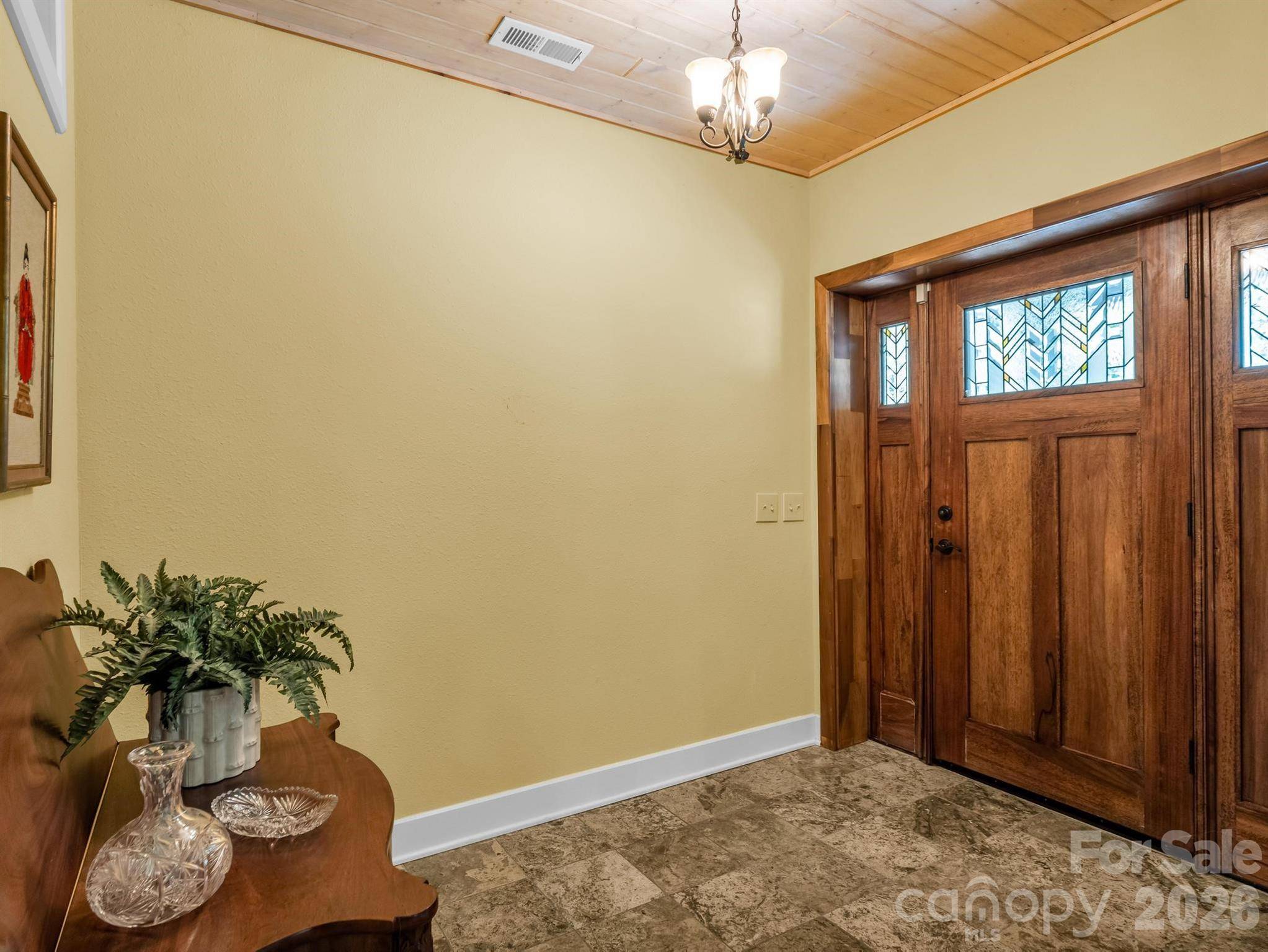 30 Laurel Branch DR, Black Mountain, NC 28711