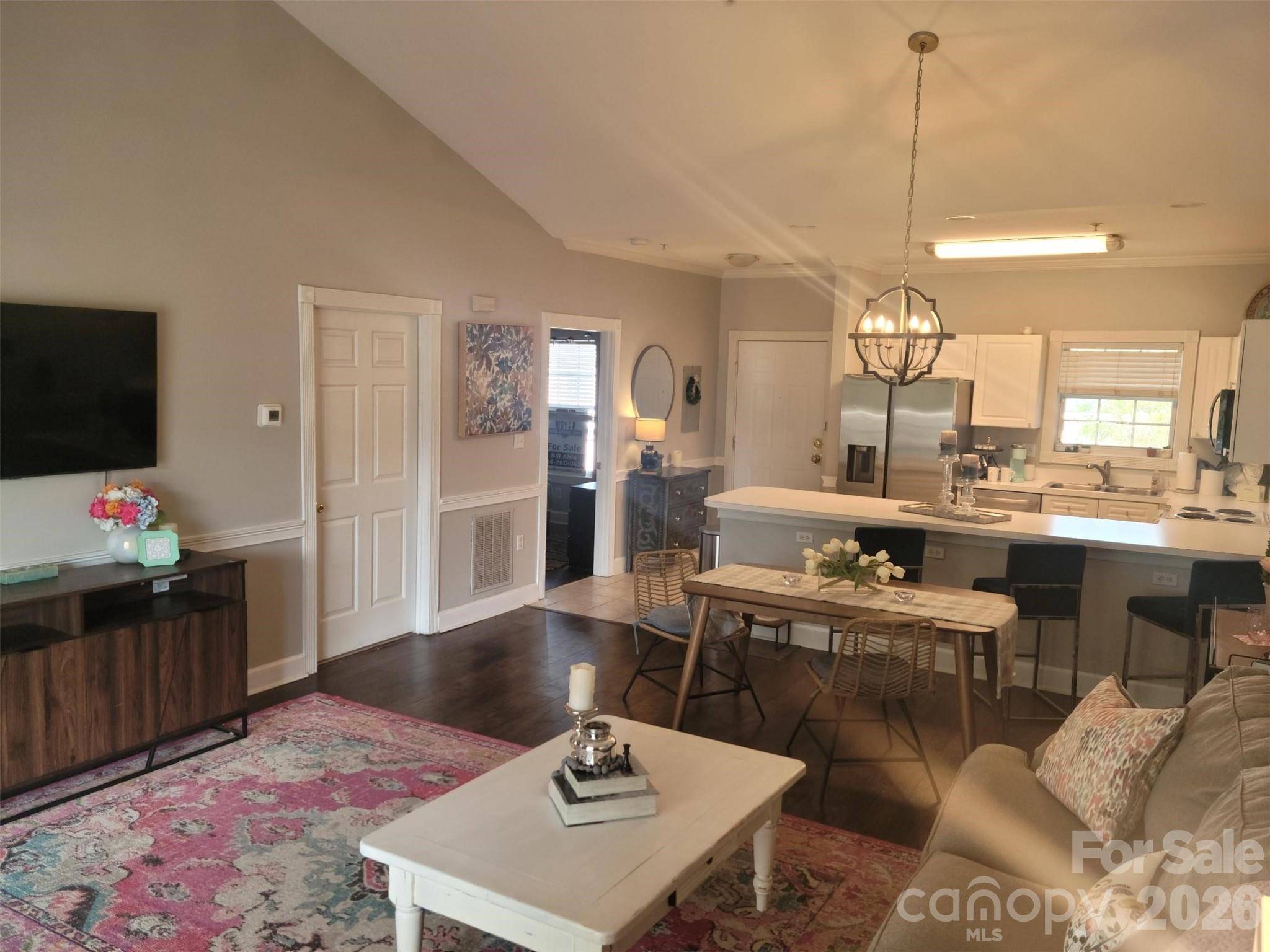 8633 Coralbell LN, Charlotte, NC 28213