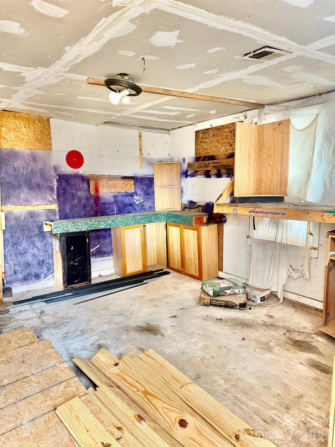 624 N Center ST, Spartanburg, SC 29301