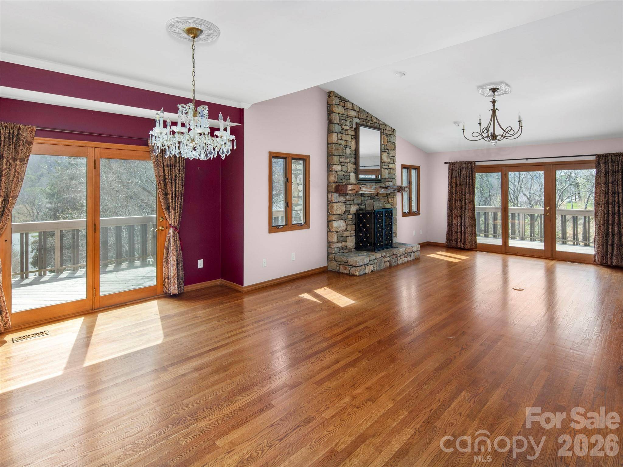 15 Ridge TER, Asheville, NC 28804