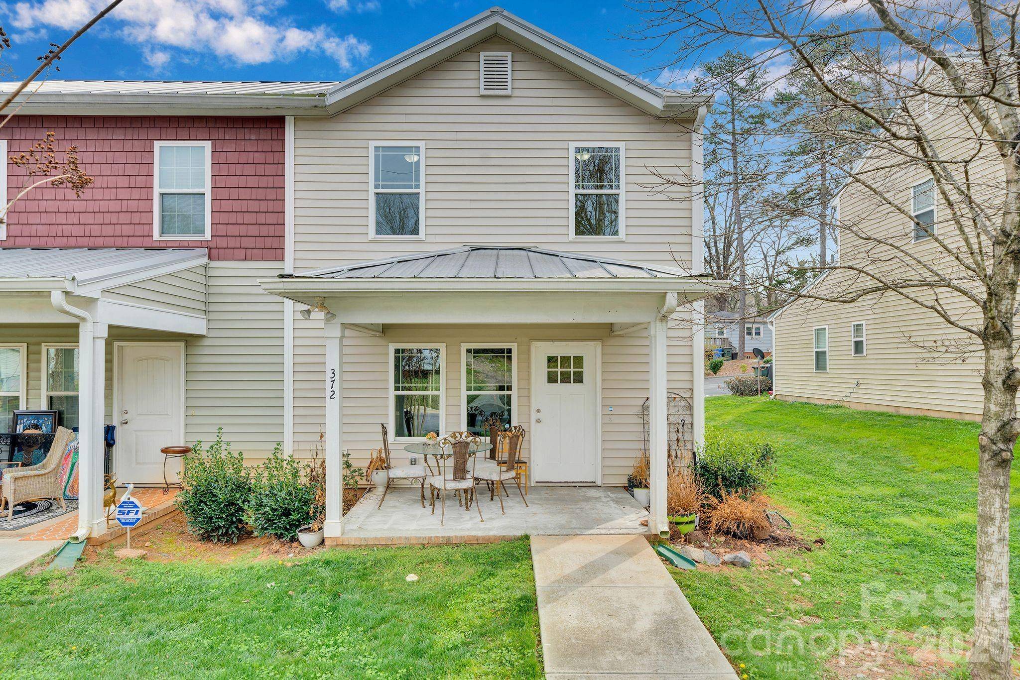 372 E Mills AVE, Mooresville, NC 28115