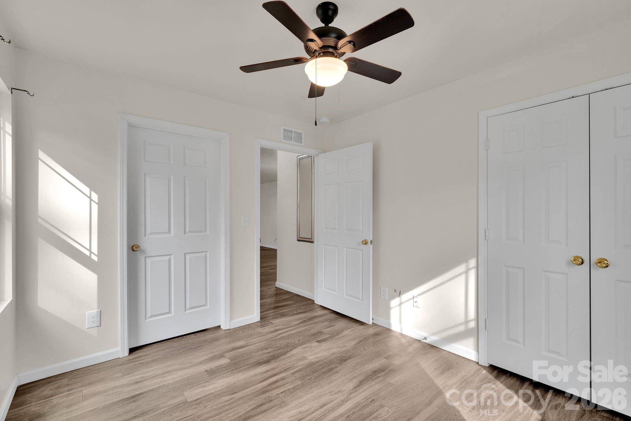 372 E Mills AVE, Mooresville, NC 28115