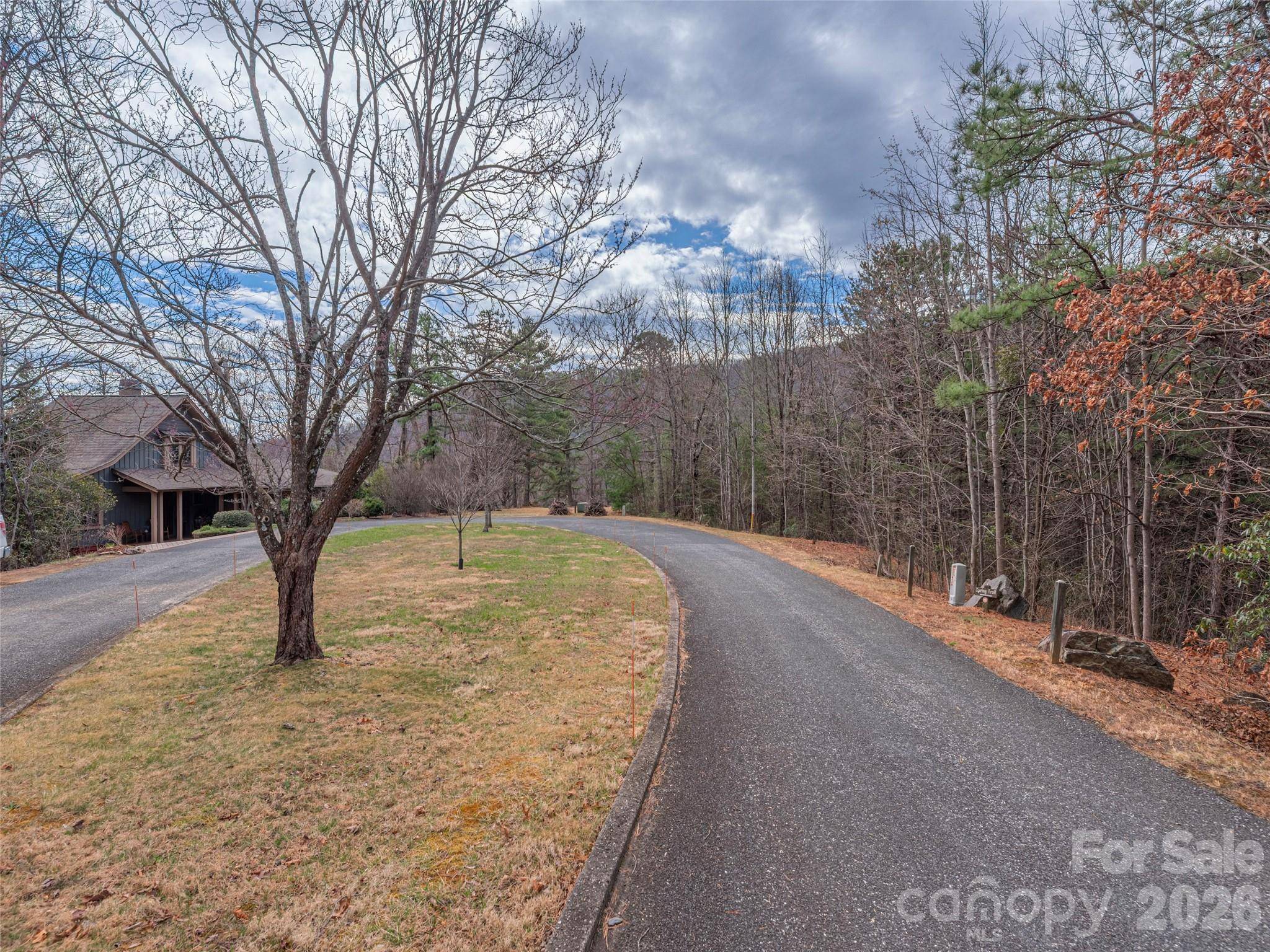 102 Trillium LN ##C-3, Black Mountain, NC 28711