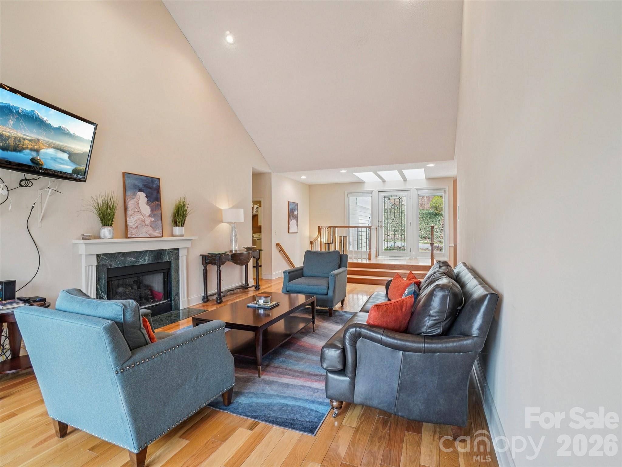 38 Highland Pointe DR, Weaverville, NC 28787