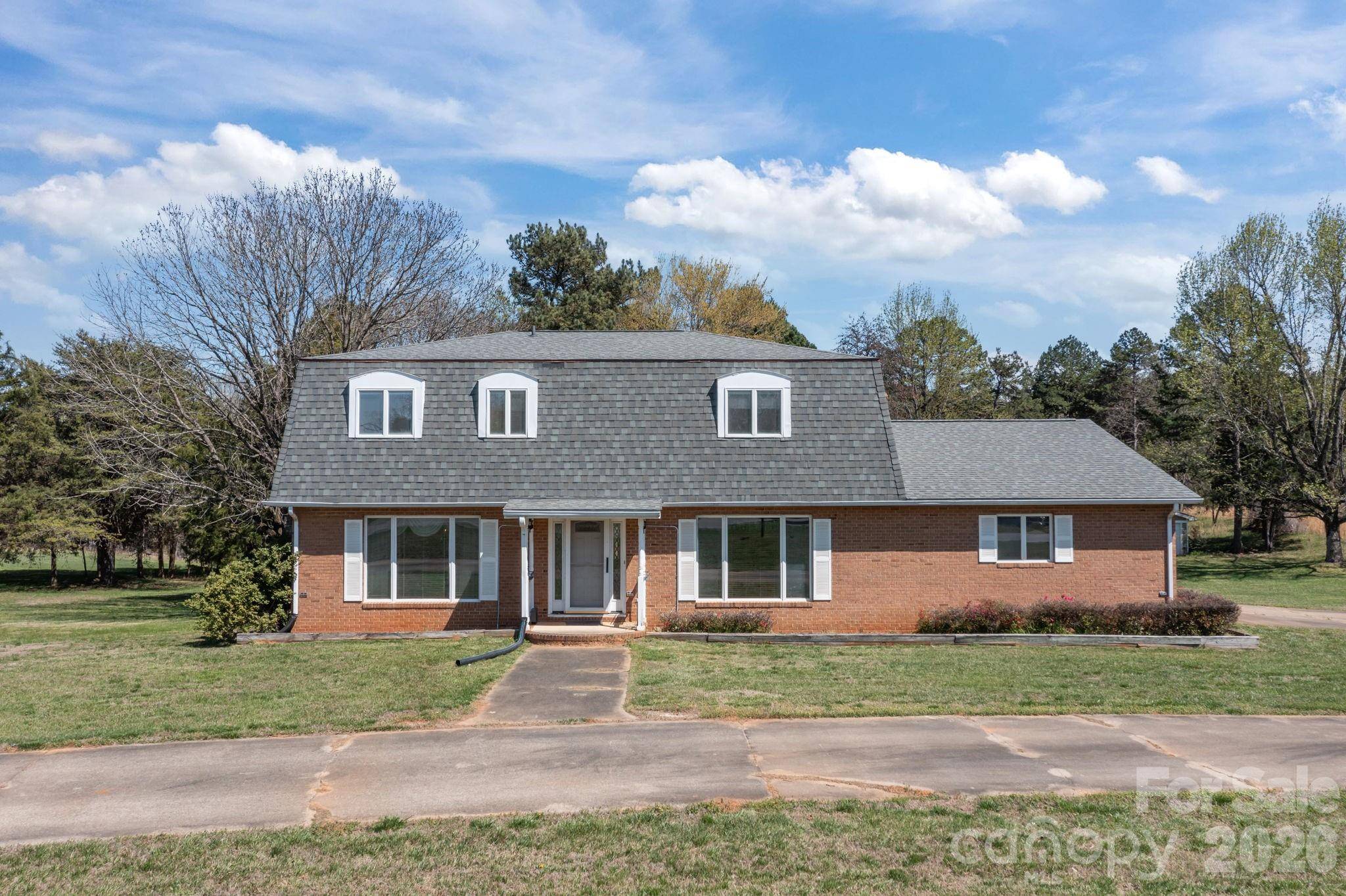 1463 Charlotte HWY, Mooresville, NC 28115