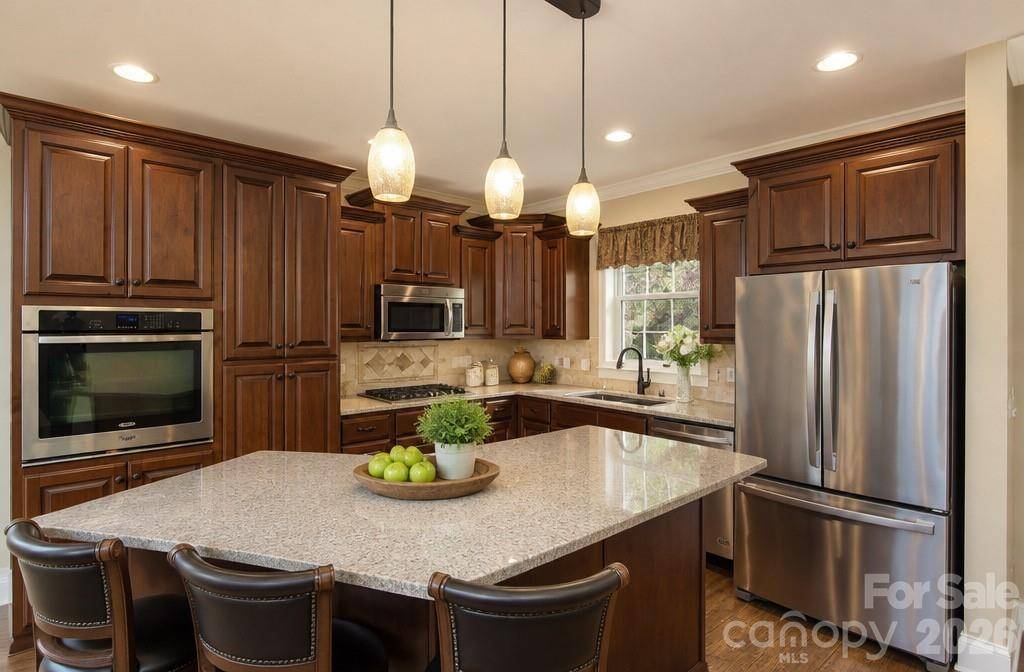 12 Chigger Ridge RD, Sylva, NC 28779