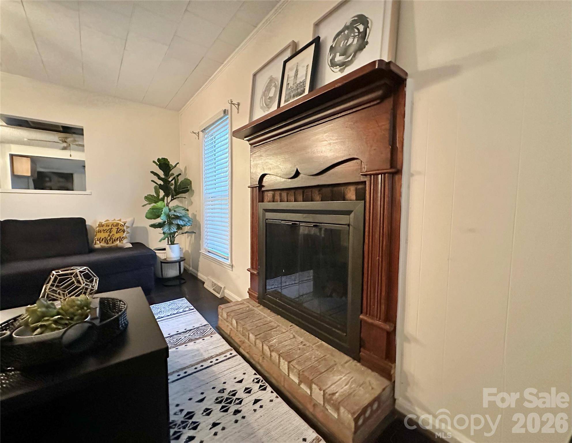 1912 Graham ST, Gastonia, NC 28052