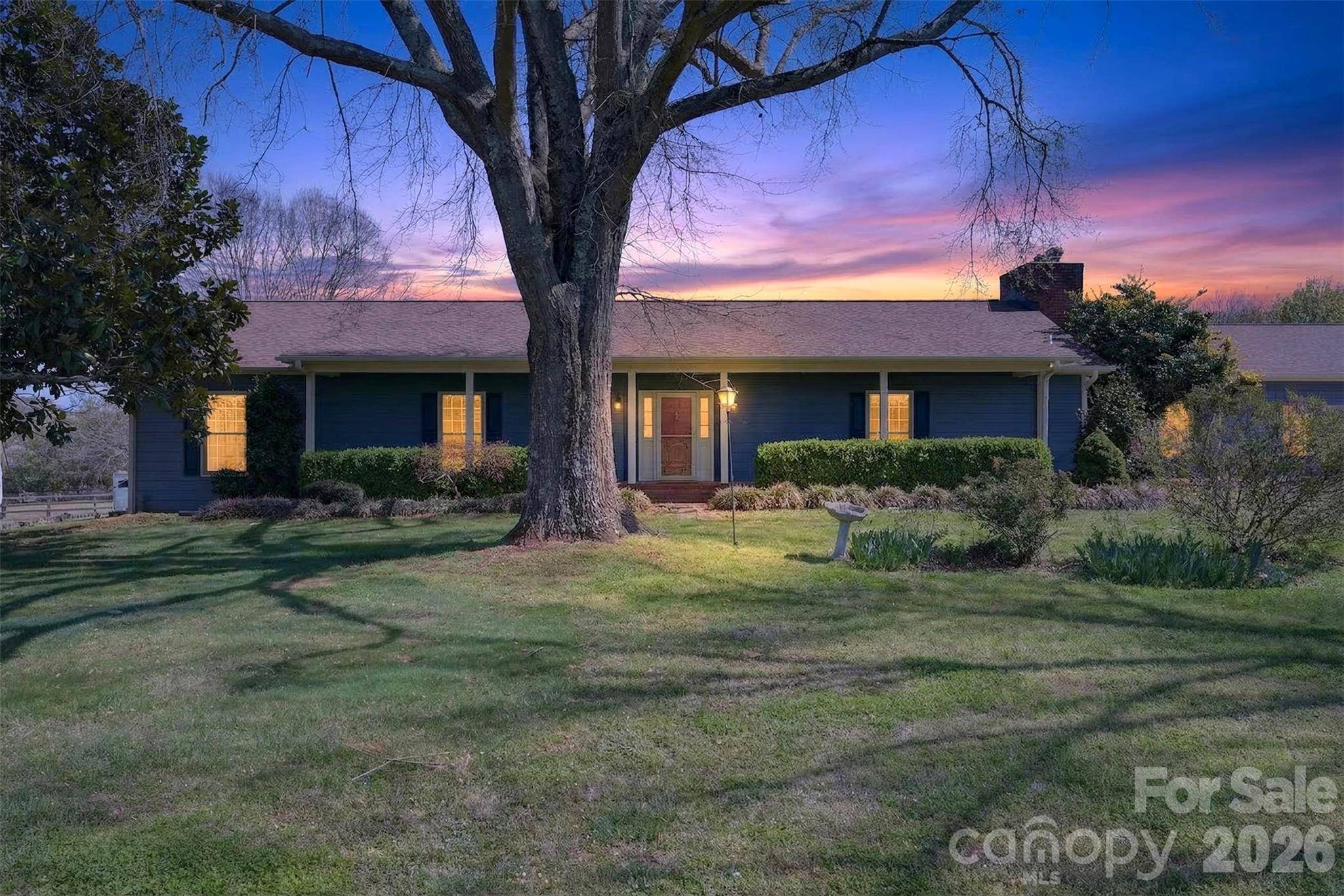 341 Ridings RD, Chesnee, SC 29323
