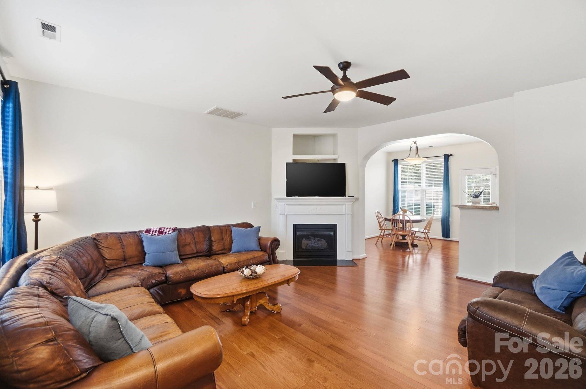 8422 Chaceview CT, Charlotte, NC 28269