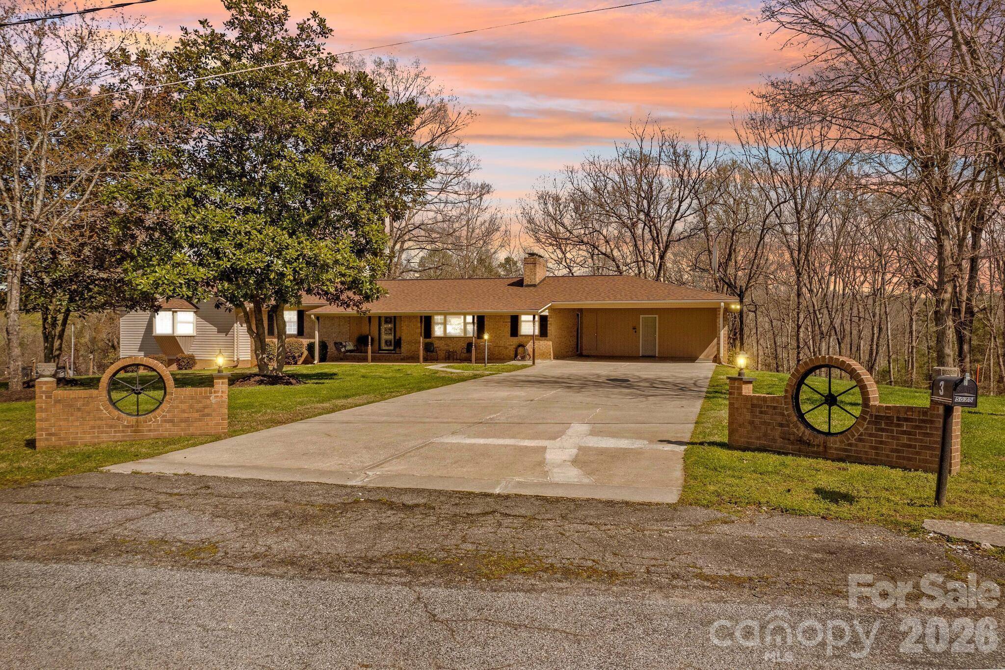 5075 Lakeview DR, Salisbury, NC 28147