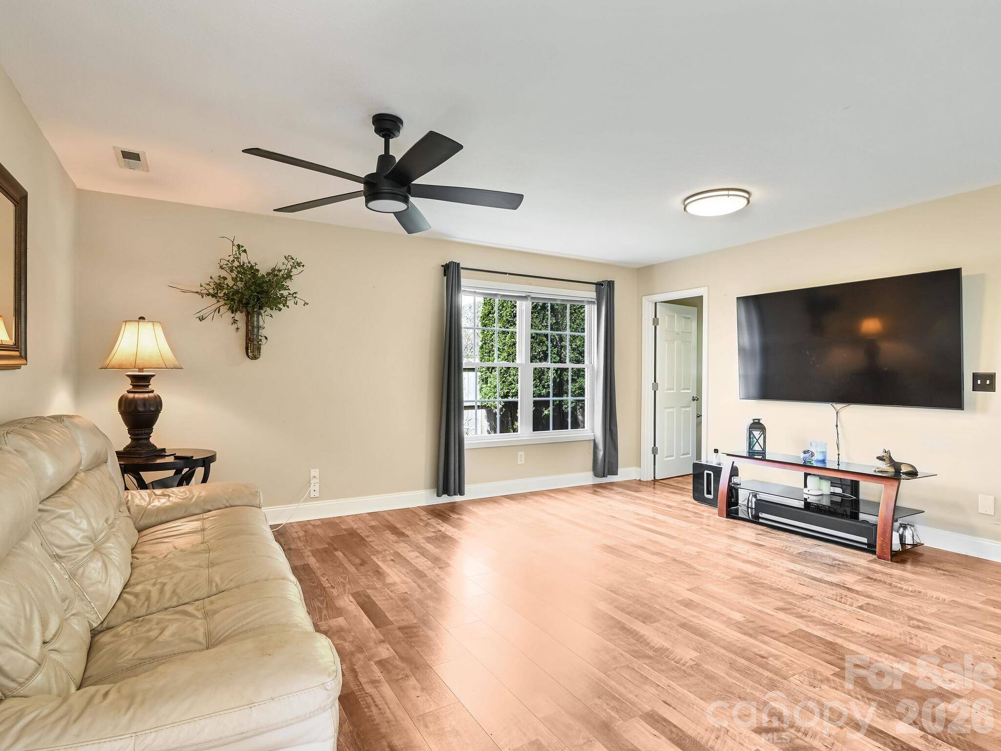 7 Mahogany RD, Arden, NC 28704
