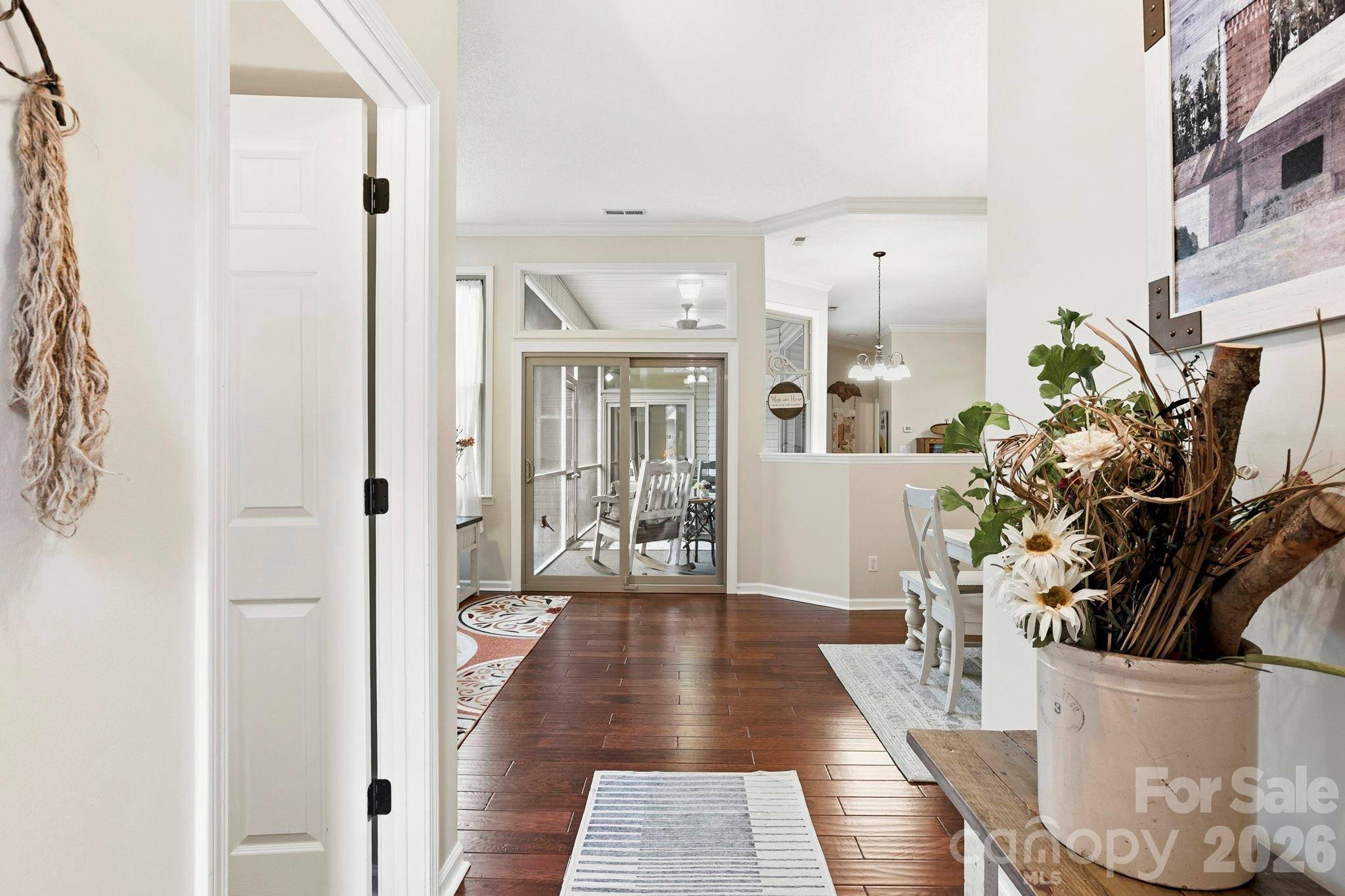 21 Tisha LN, Hendersonville, NC 28739