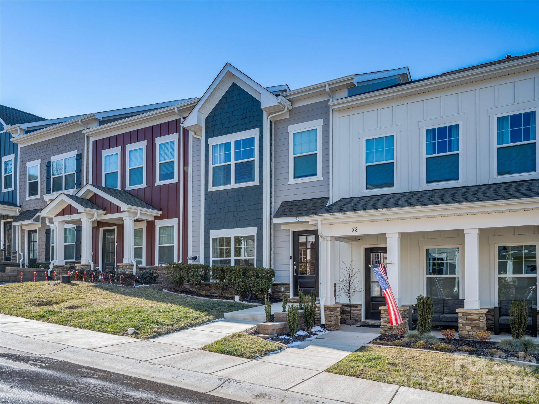 56 Walnut Springs DR, Asheville, NC 28804