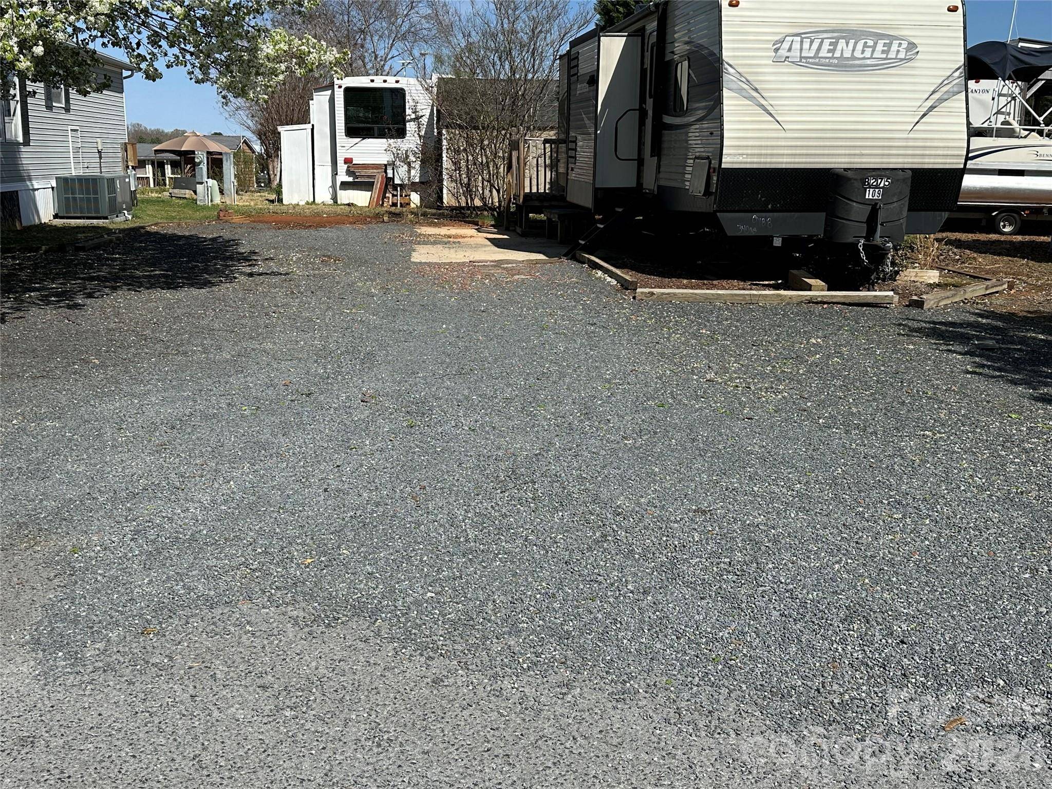 109 Gregory DR, New London, NC 28127