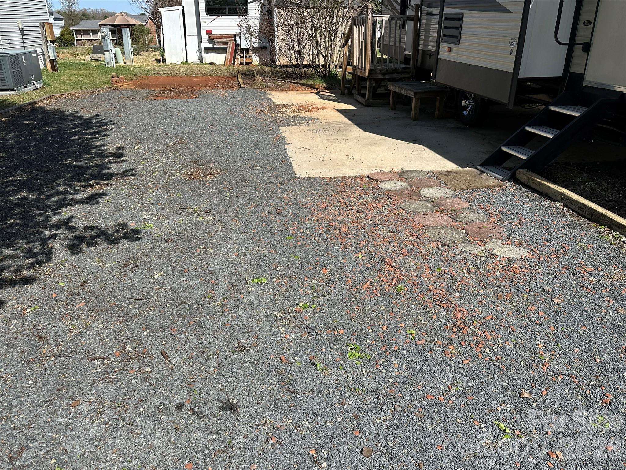 109 Gregory DR, New London, NC 28127