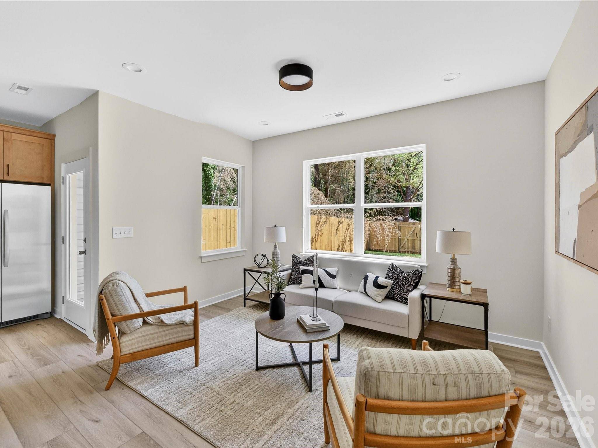 655 Stillgreen LN, Charlotte, NC 28214