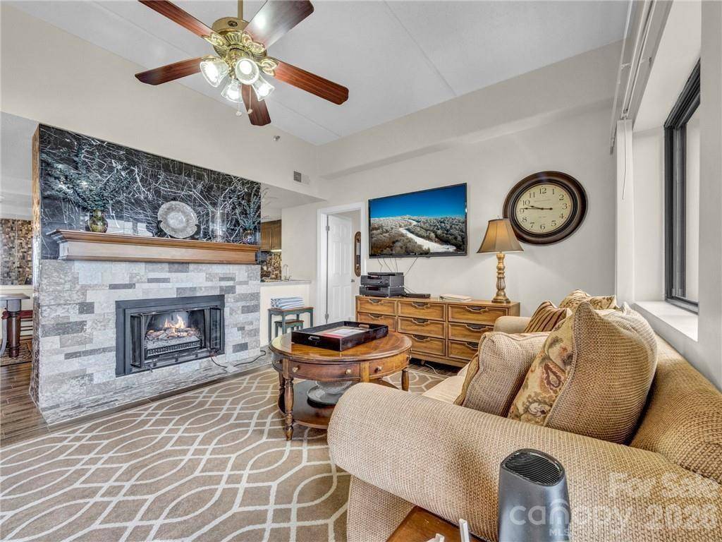 303 Sugar Top DR #2816, Sugar Mountain, NC 28604