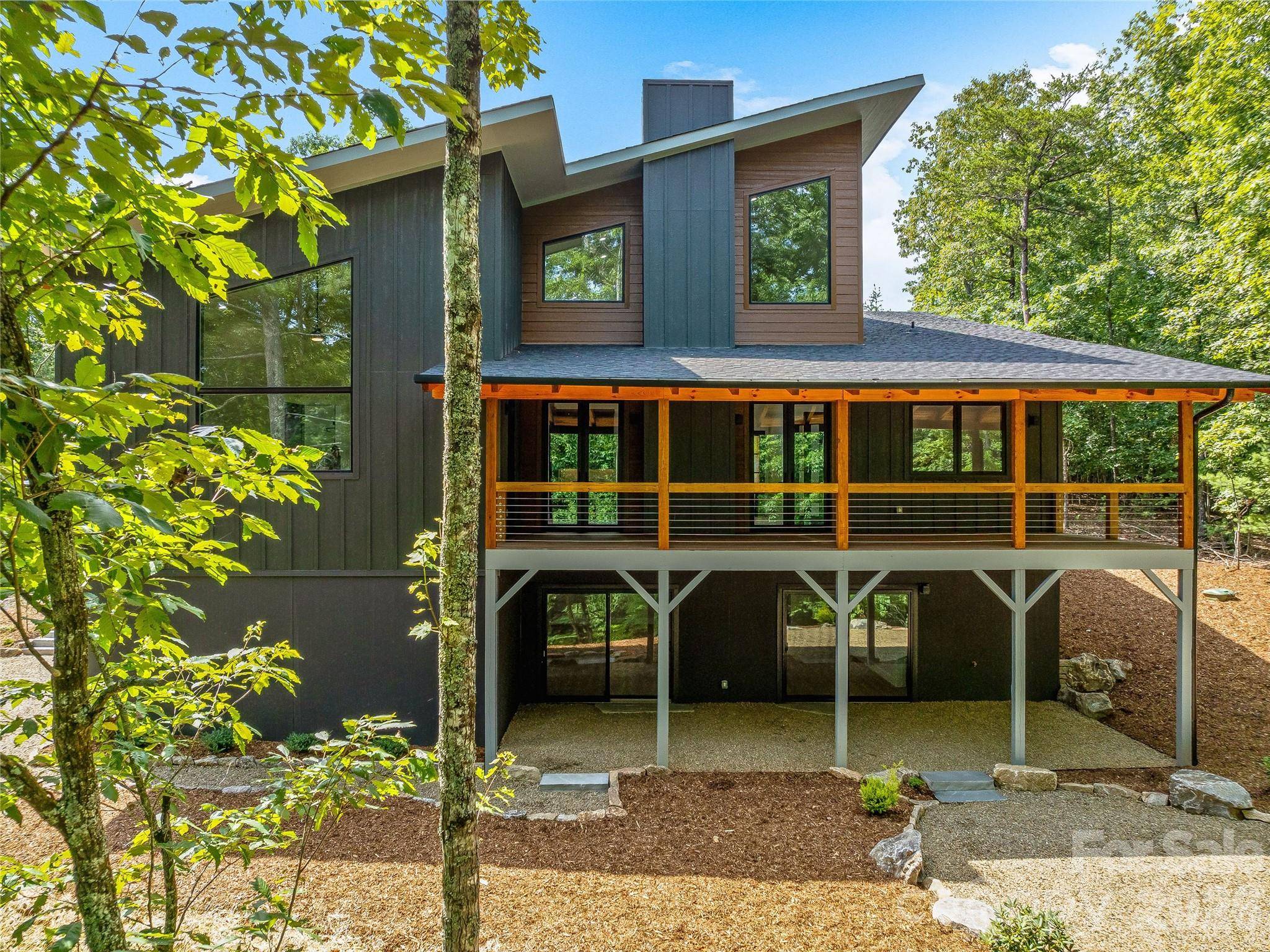1180 West Lake RD, Marion, NC 28752