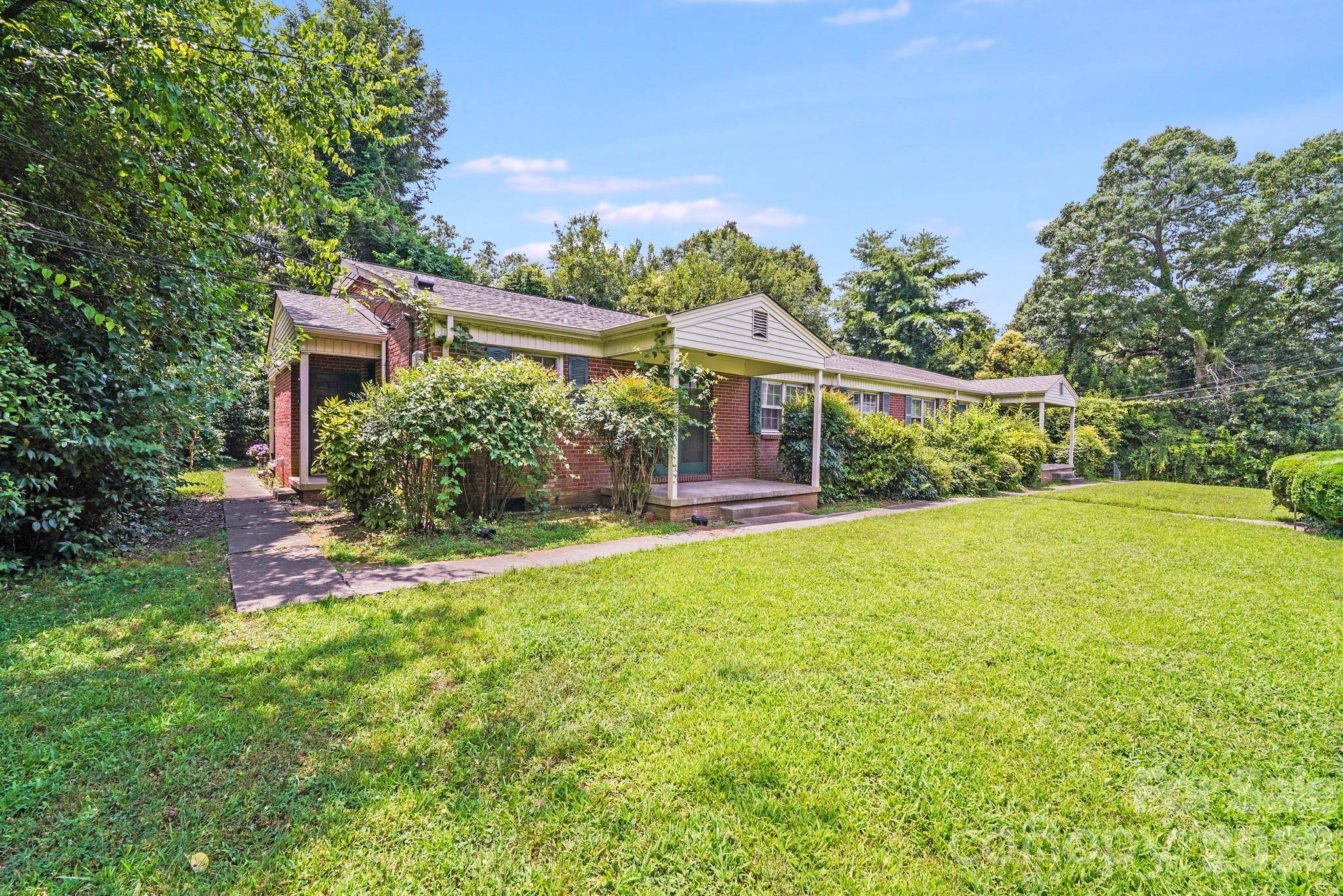 405 W Harvie AVE #A&B, Gastonia, NC 28052