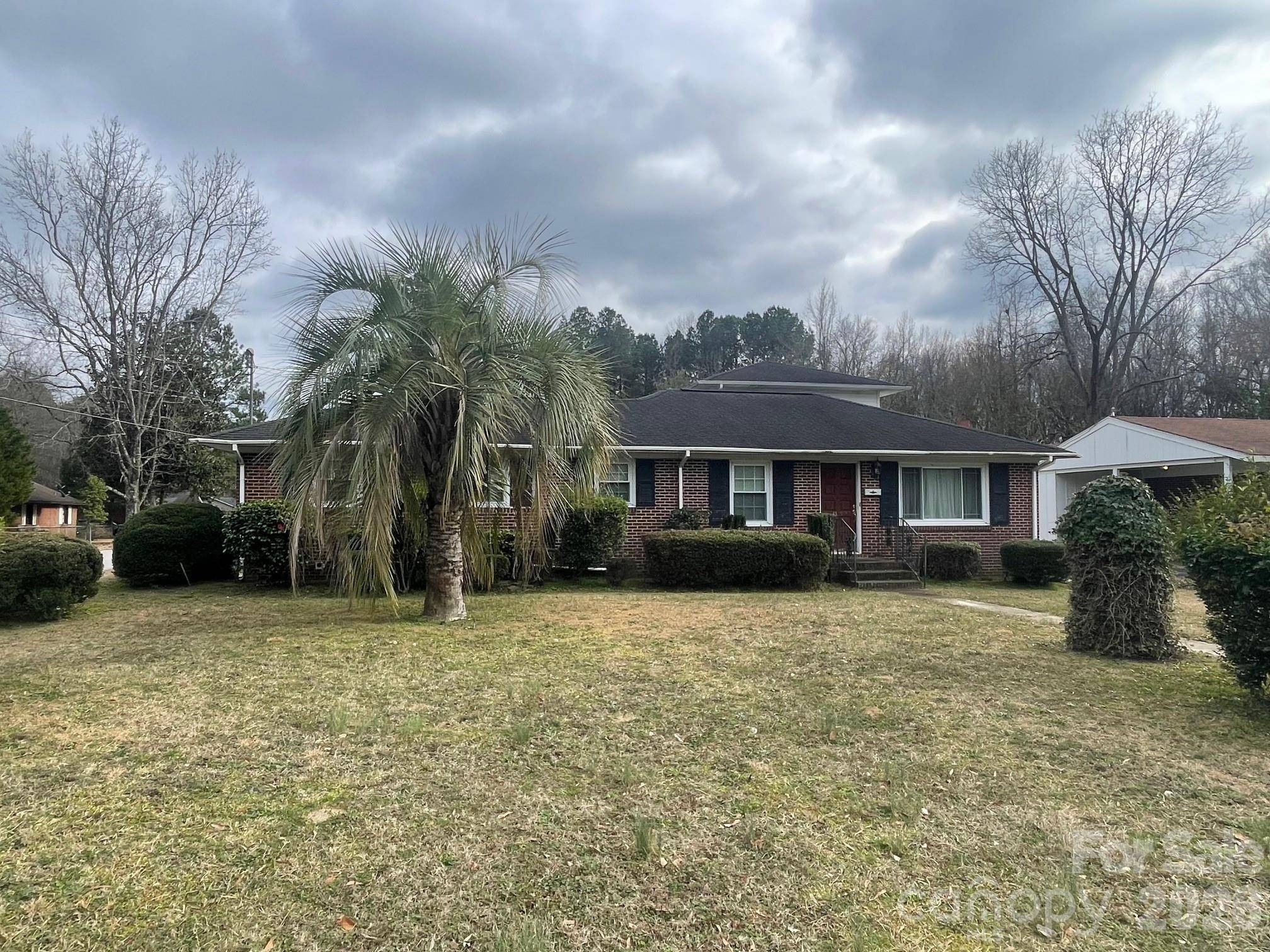 1529 W Market ST, Cheraw, SC 29520