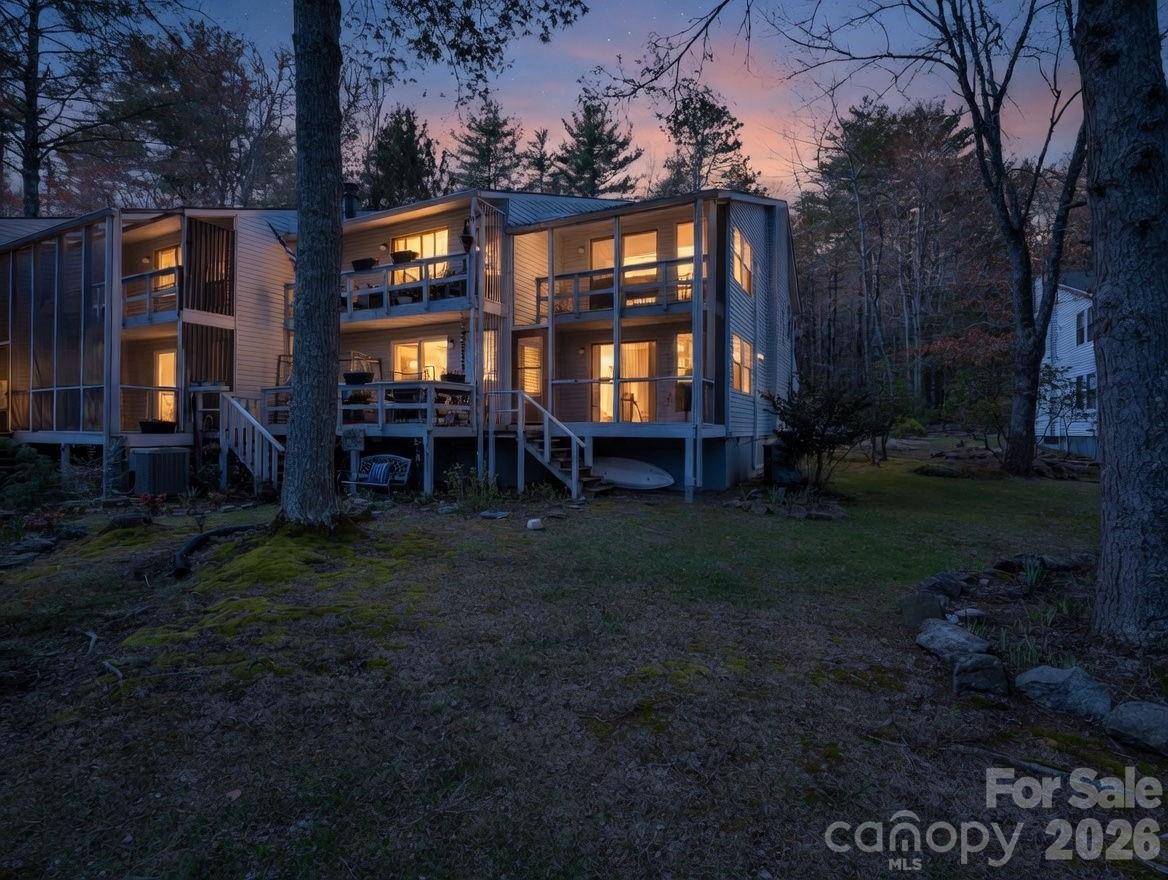 45 Lakeside Villas DR, Brevard, NC 28712