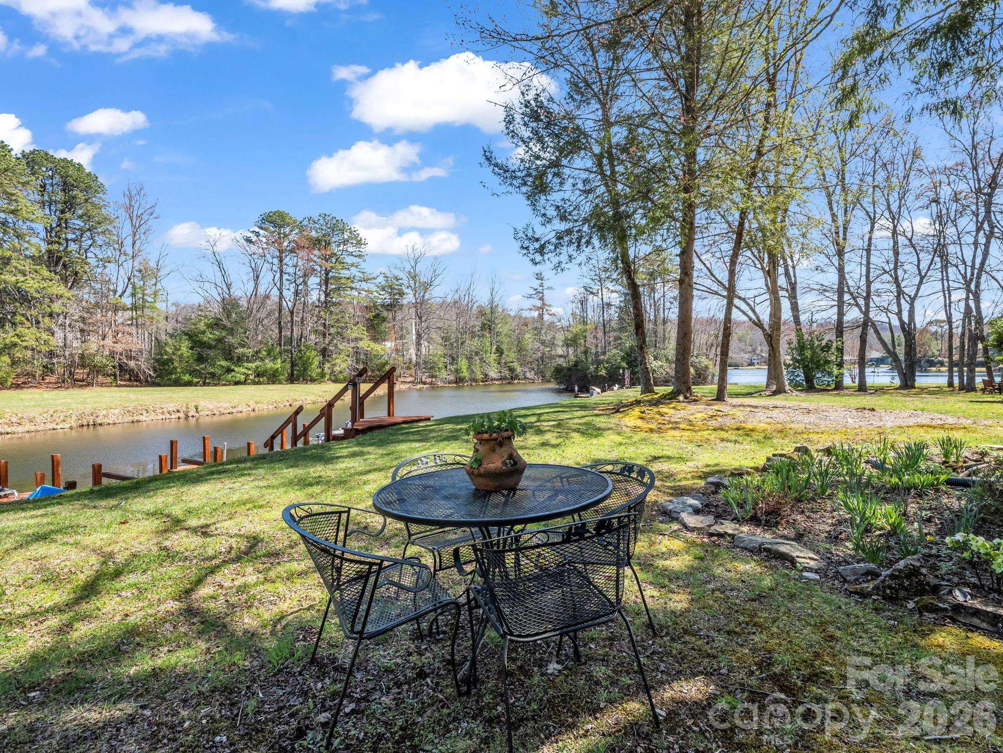45 Lakeside Villas DR, Brevard, NC 28712