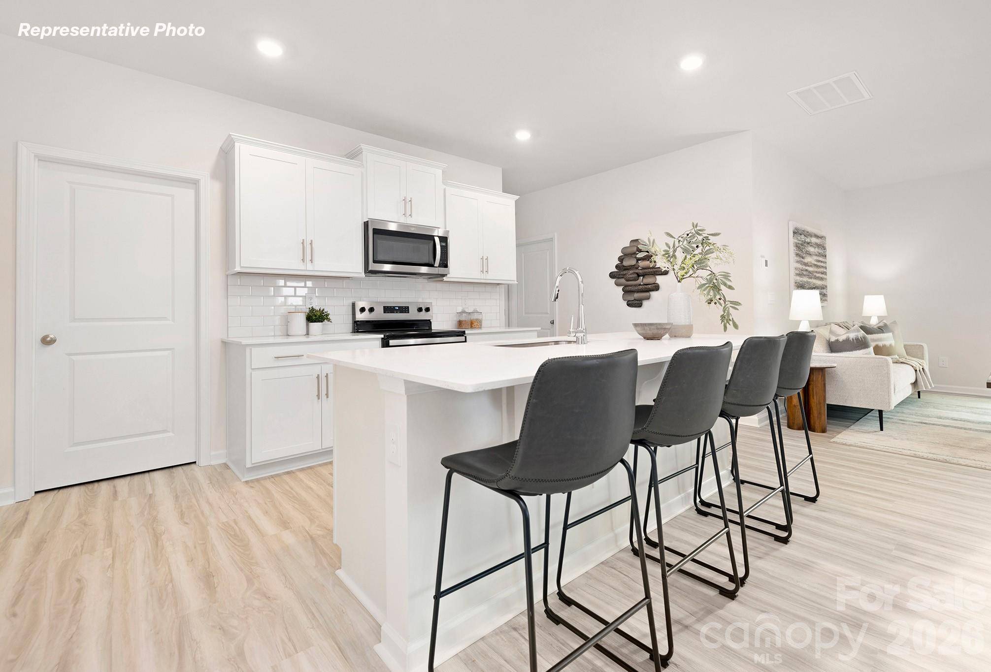 517 Dazzle LOOP, Newton, NC 28568