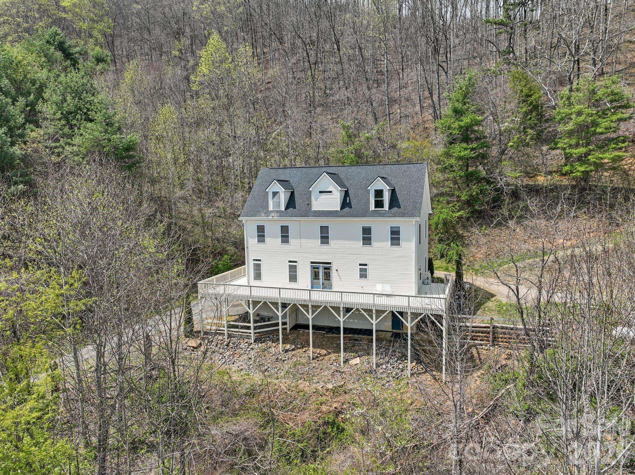 267 Eagles TRCE, Canton, NC 28716