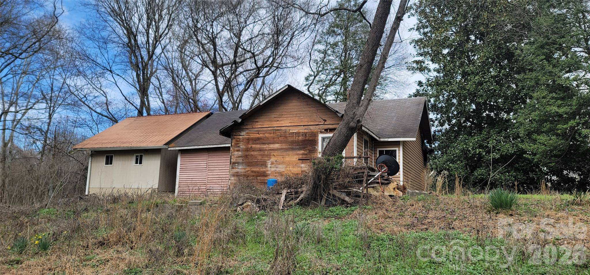 1939 River RD, Lincolnton, NC 28092
