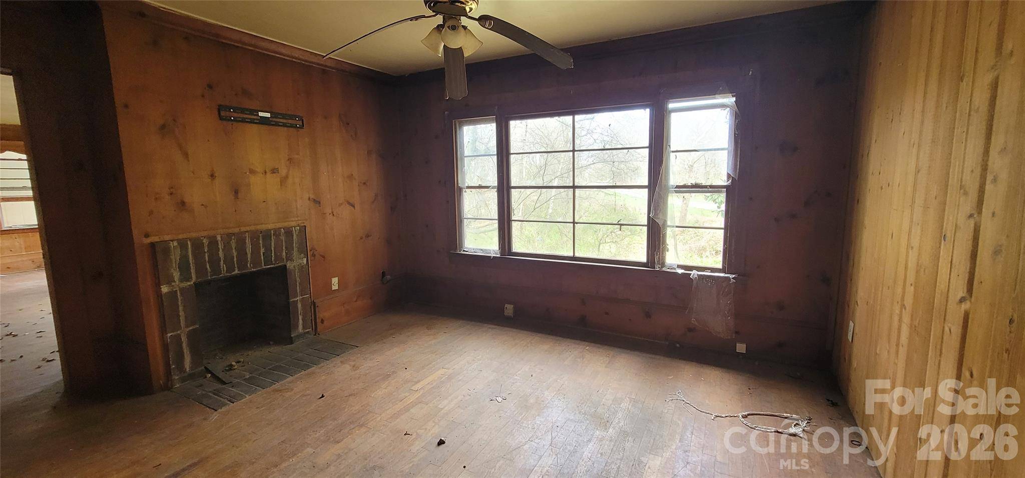 1939 River RD, Lincolnton, NC 28092