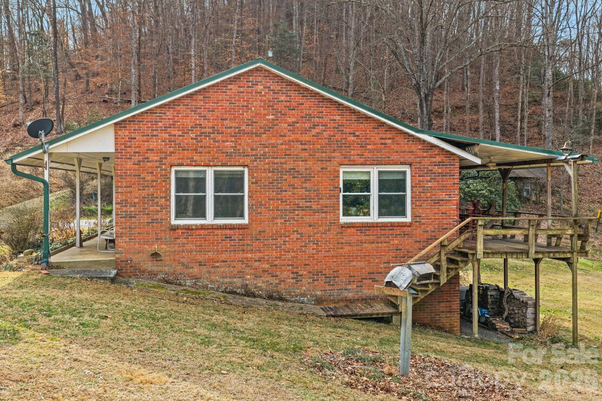 470 Ela LN, Bryson City, NC 28713